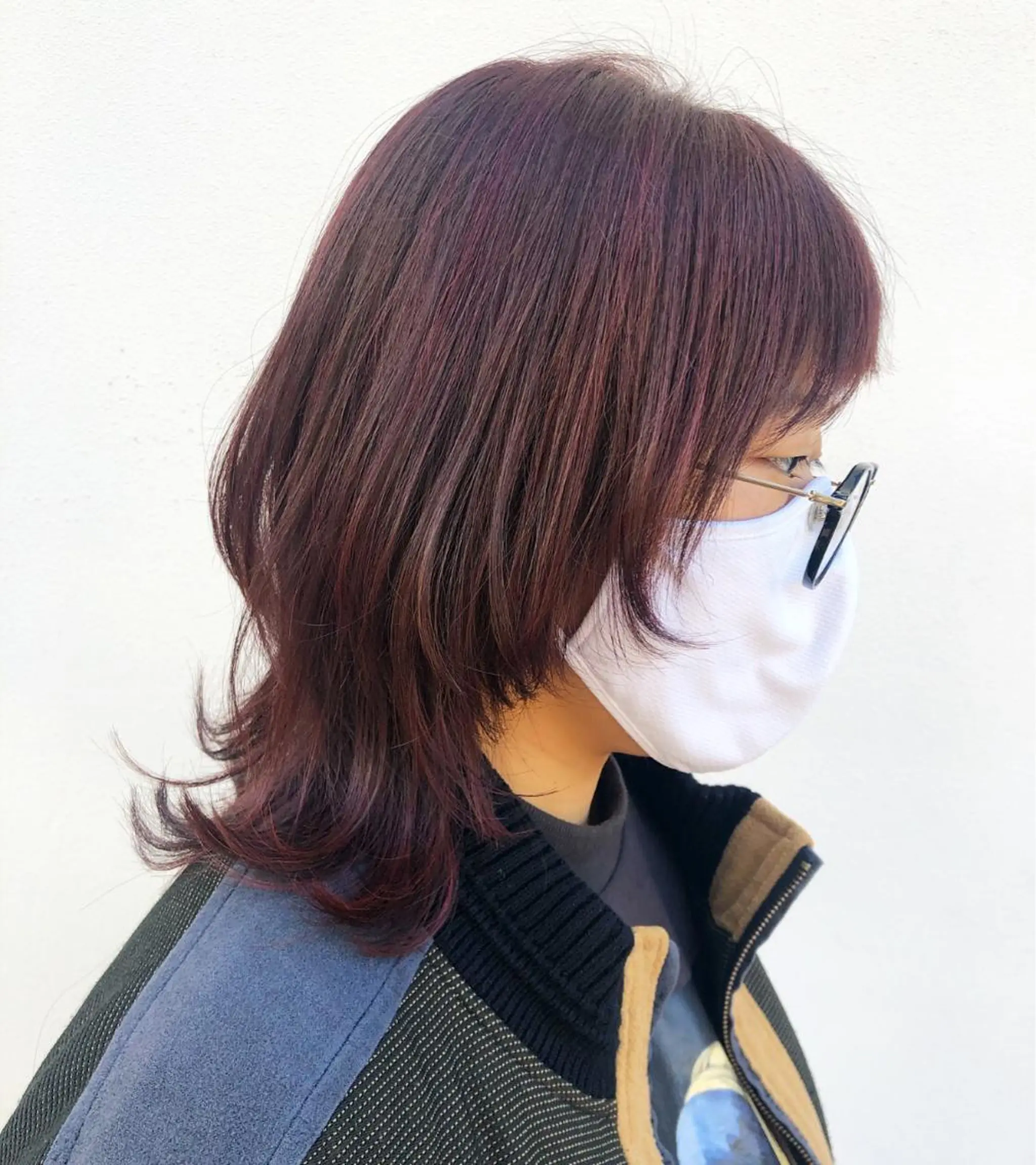 ミディアム ウルフカット ヘアカラー トリートメント 坂田 友梨奈のヘアスタイル