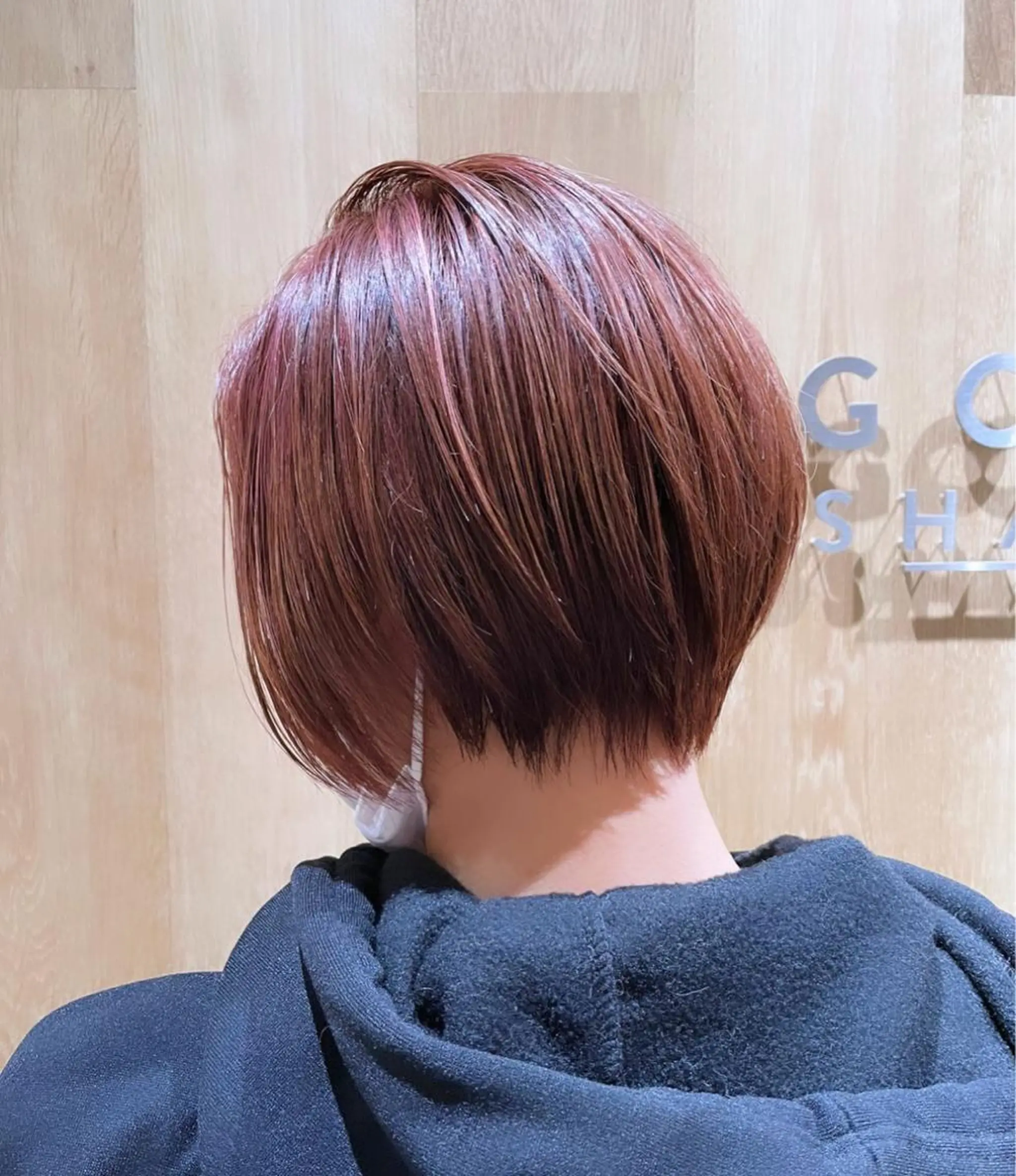 ショート カラー ブラウンカラー ピンクカラー ピンクブラウン 似合わせカット ショートヘア カット ヘアカラー 🩵縮毛矯正  髪質 改善 ツヤ髪🩵のヘアスタイル