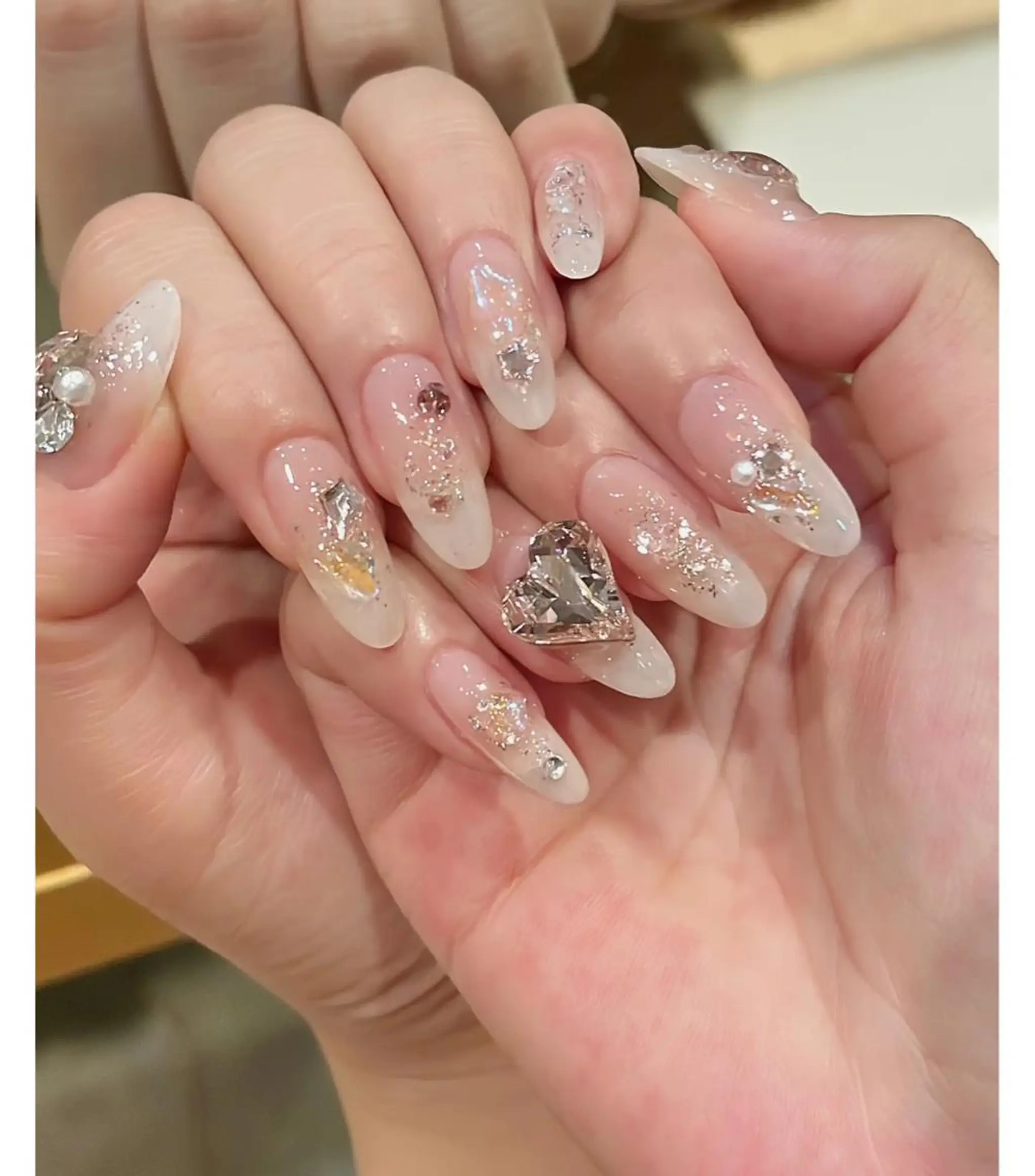 ネイル ハンドネイル U1salon所属・佐藤 希子のネイルデザイン