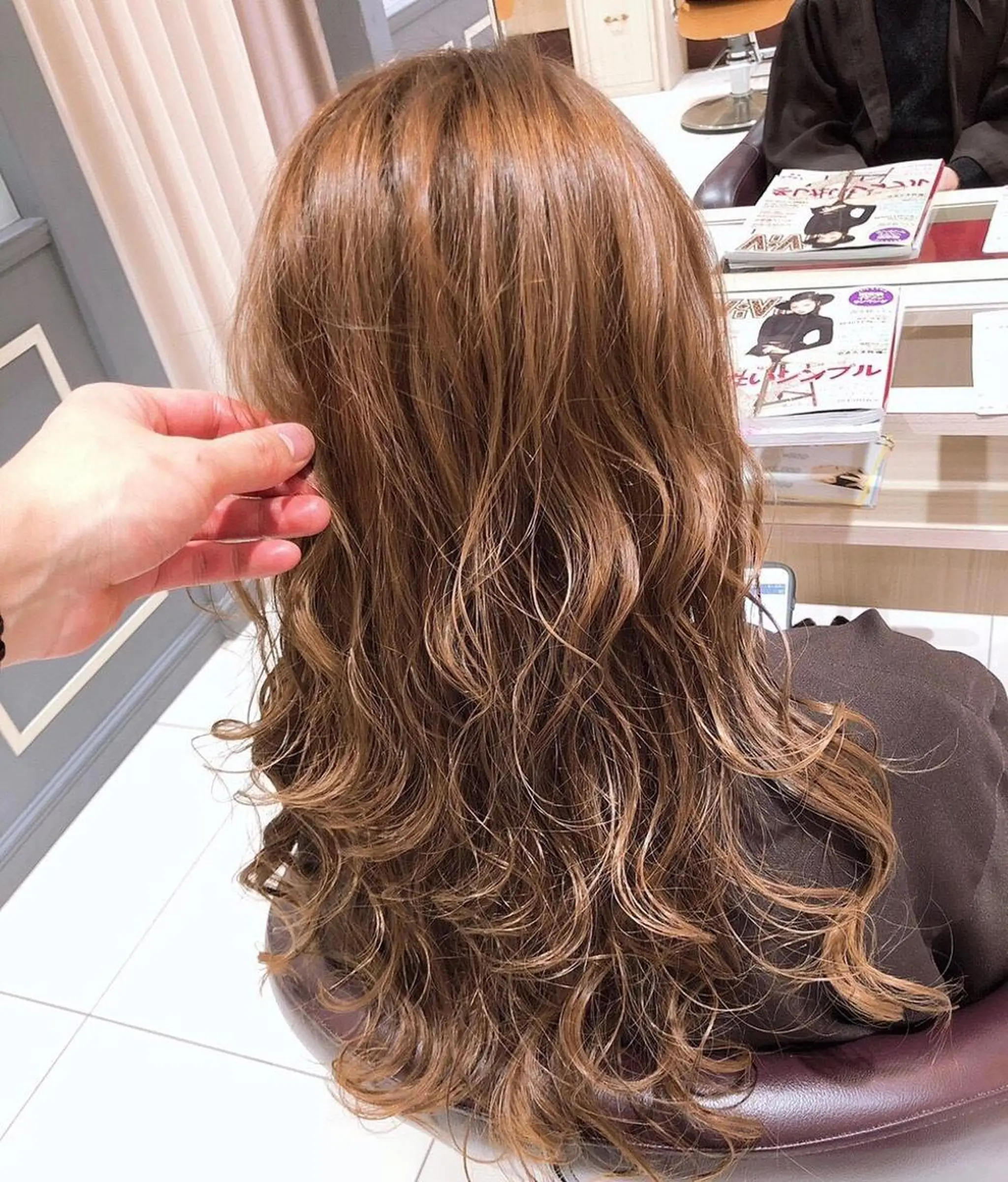 ロング カラー パーマ ヘアアレンジ hair＆make Earth土気あすみが丘所属・Earth土気店 ムカイユタカのヘアスタイル