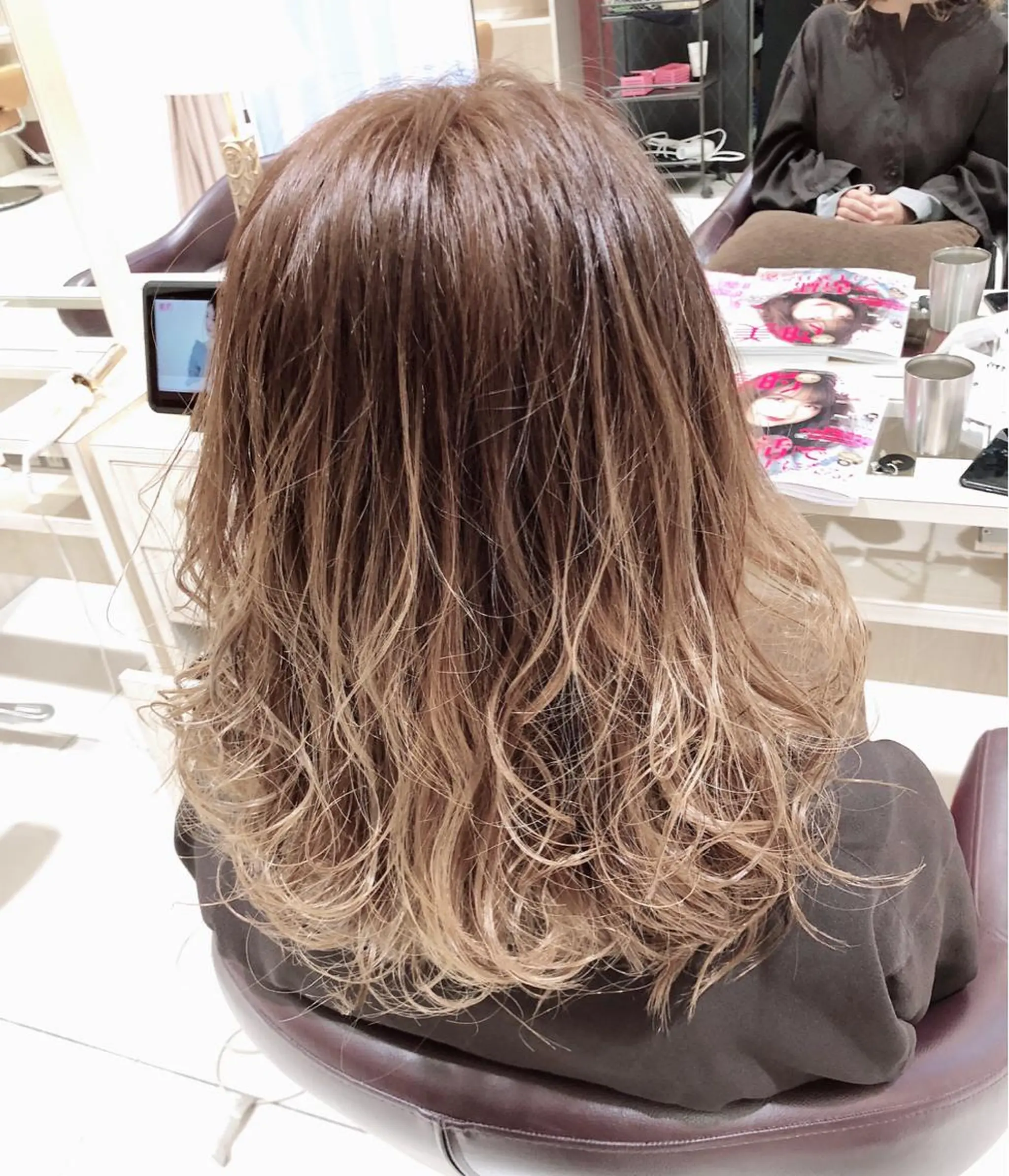ミディアム カラー ヘアカラー 難しい髪質の縮毛矯正 高岡/射水/髪質改善のヘアスタイル