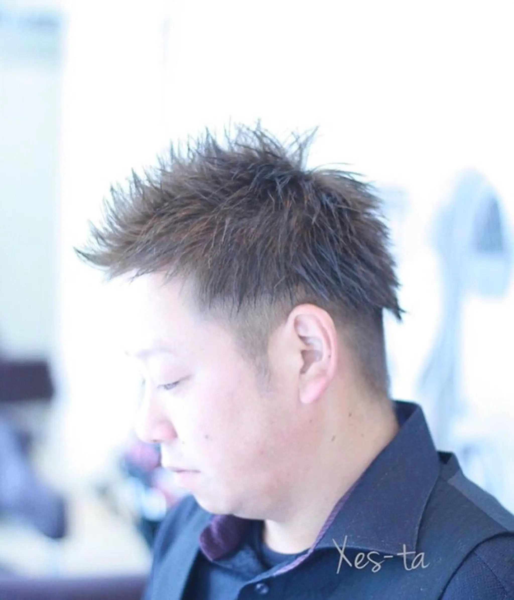 ショート カラー メンズ ツーブロック カット ヘアカラー トリートメント XES-TA所属・中村 よしひでのヘアスタイル