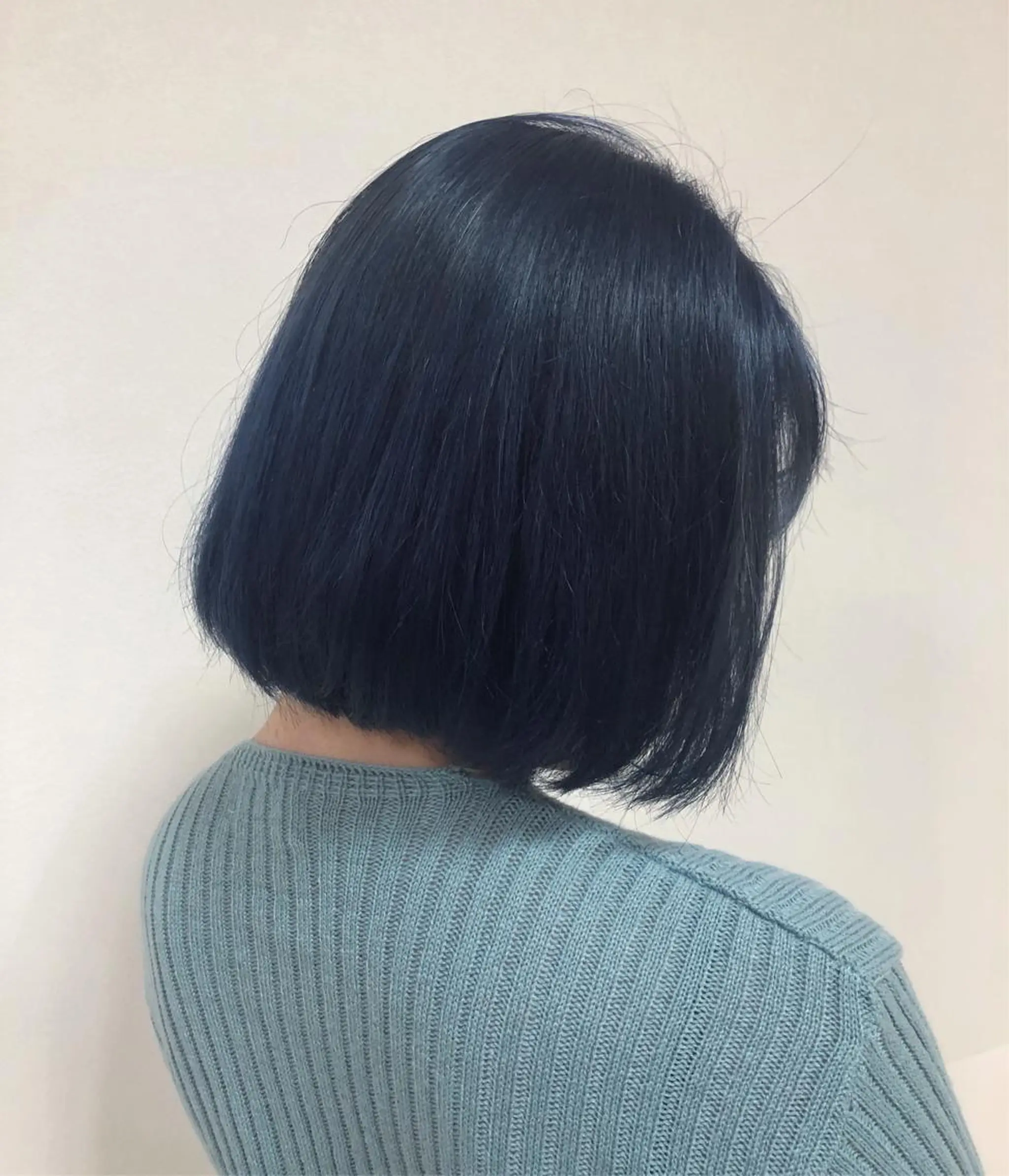 ショート カラー ヘアアレンジ ブルーカラー ネイビーカラー 丸谷 みくのその他イメージ