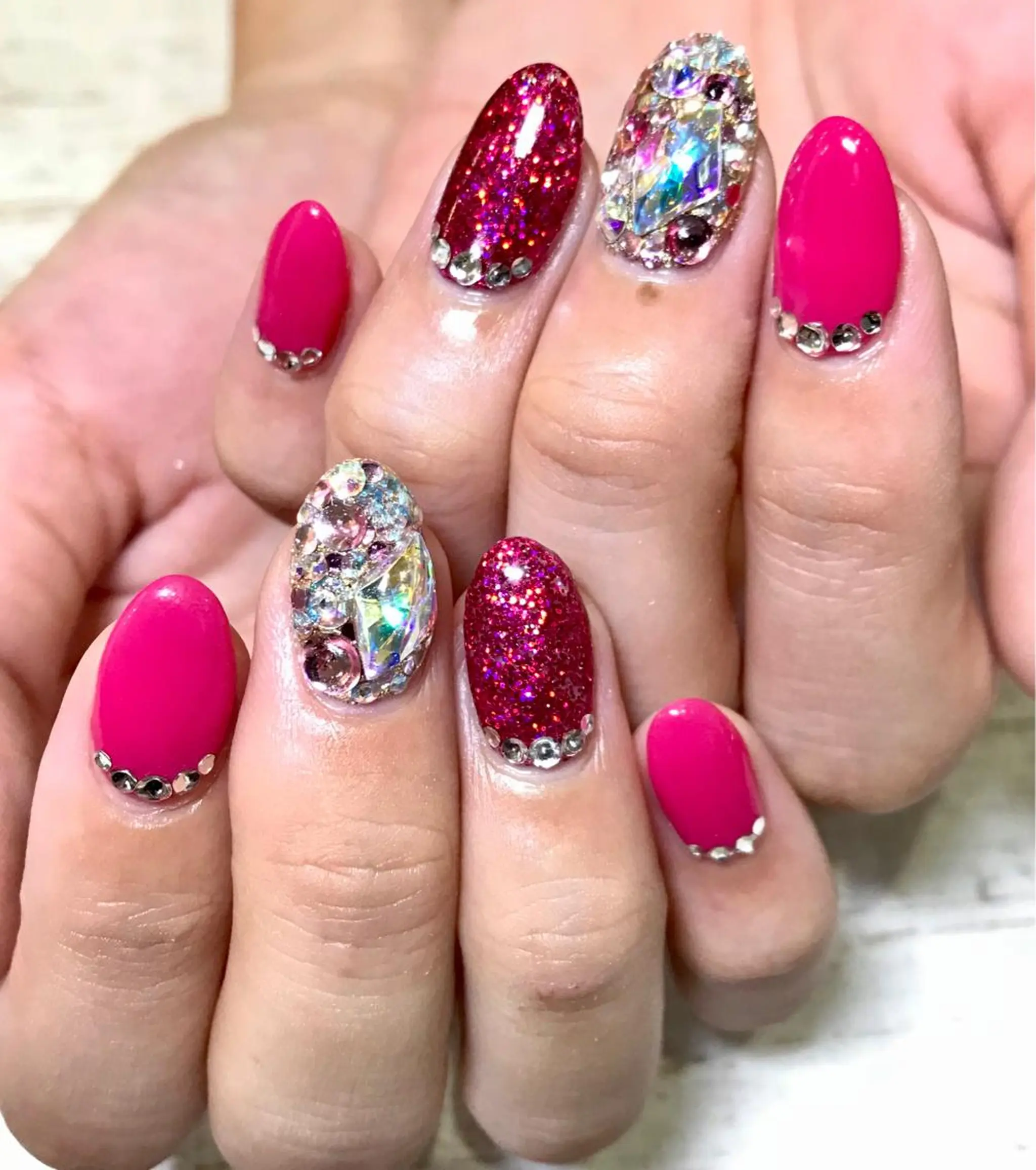 ネイル 長さ出し キラキラネイル ラメ(グリッター) ピンク スカルプネイル ハンドネイル Lino+ ネイル&よもぎ蒸しのエステ・リラクイメージ