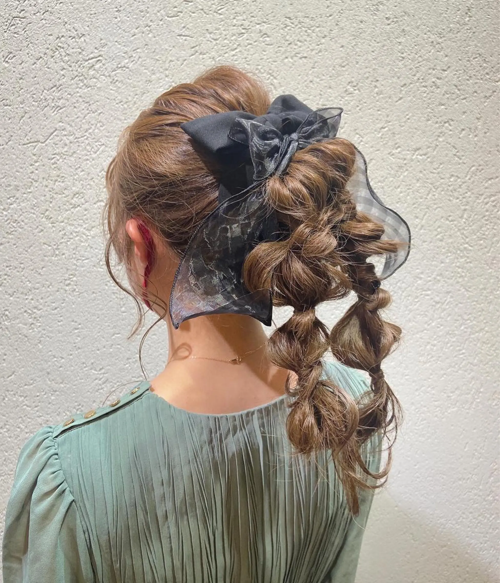 ロング ヘアアレンジ 結婚式・ブライダル ノイシキ サキのヘアスタイル