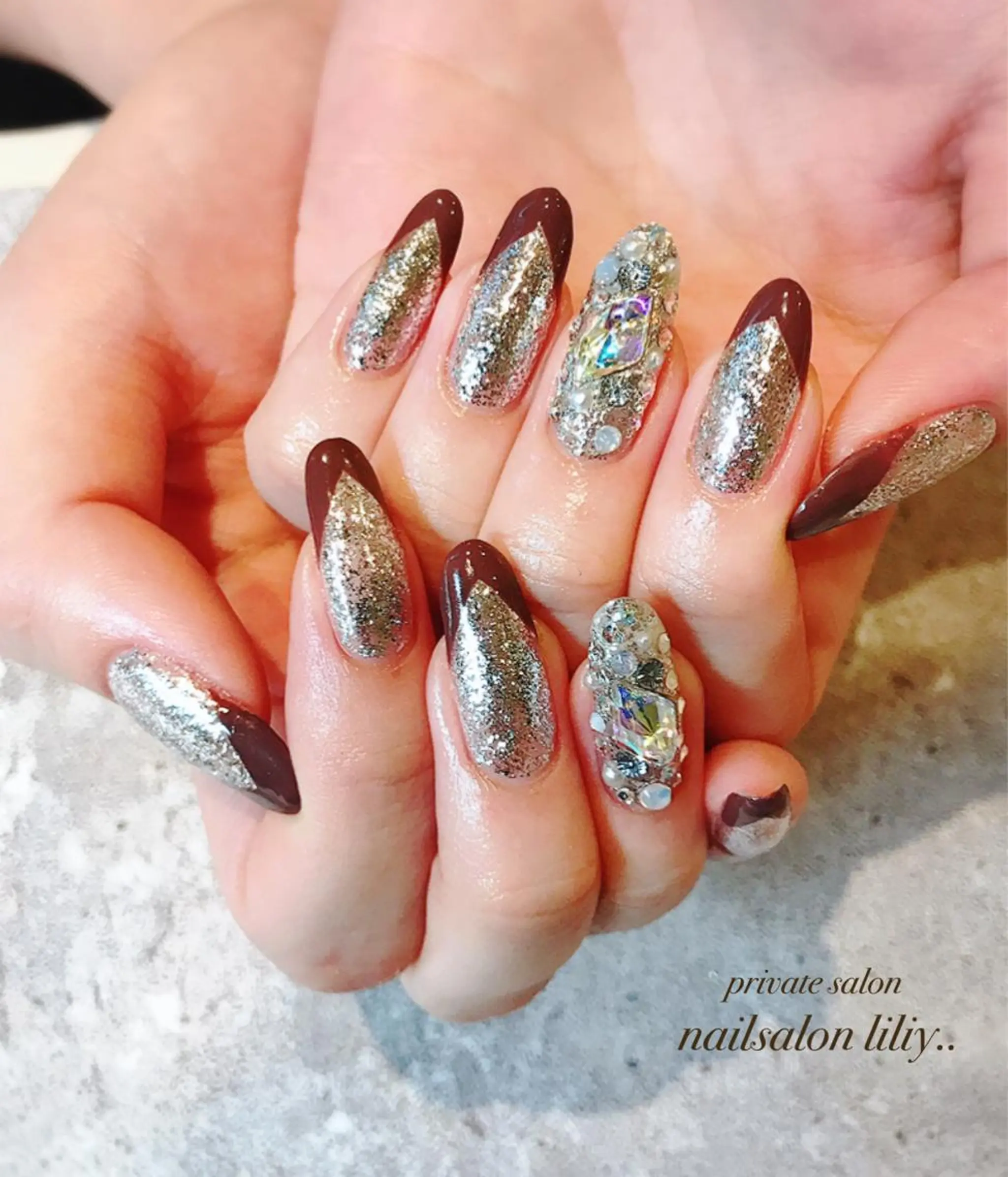 ネイル TERAI ERINAの眉毛・アイブロウイメージ