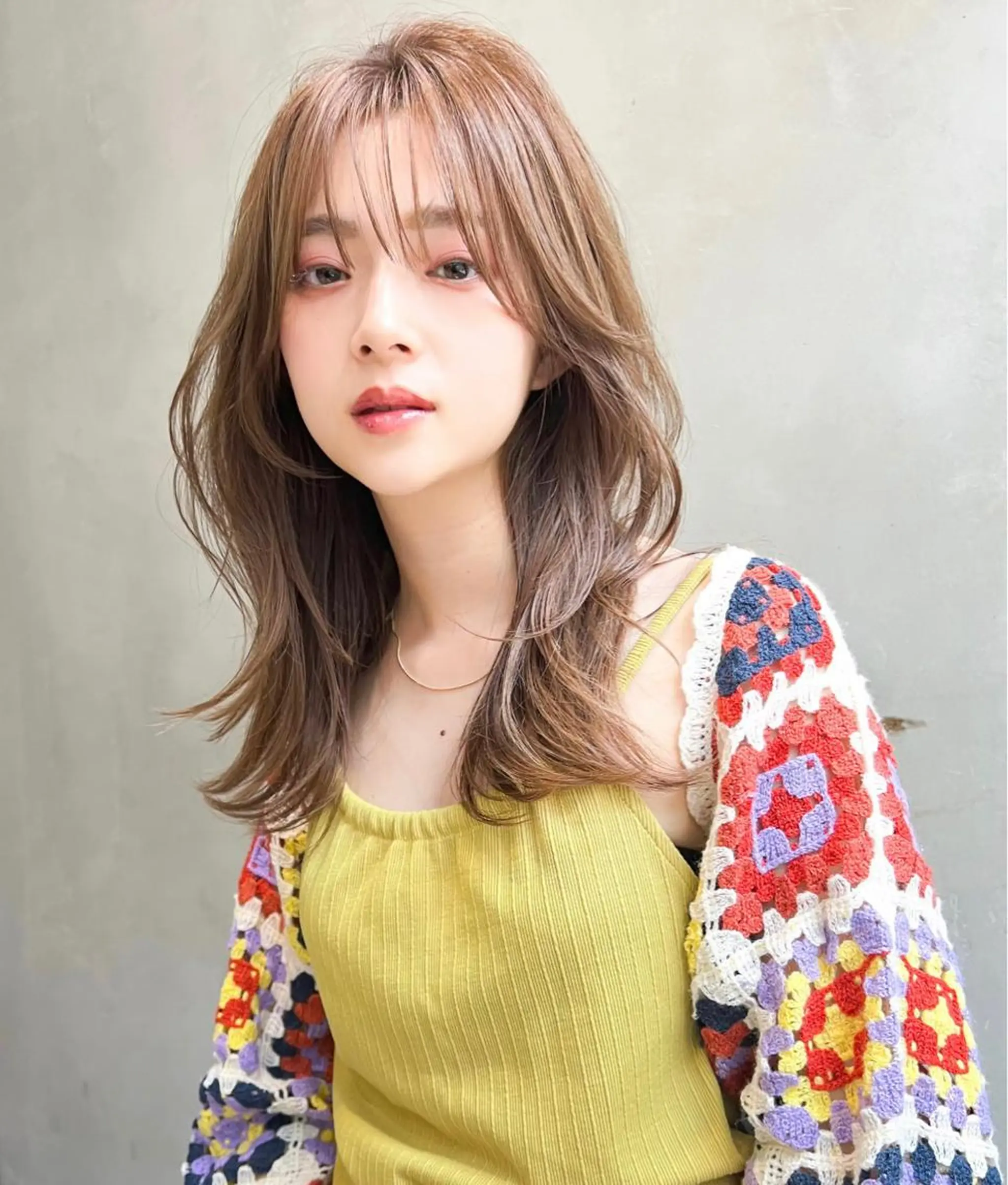 ロング カラー ヘアアレンジ ベージュカラー レイヤーカット ヘアカラー トリートメント 山崎 澪のヘアスタイル