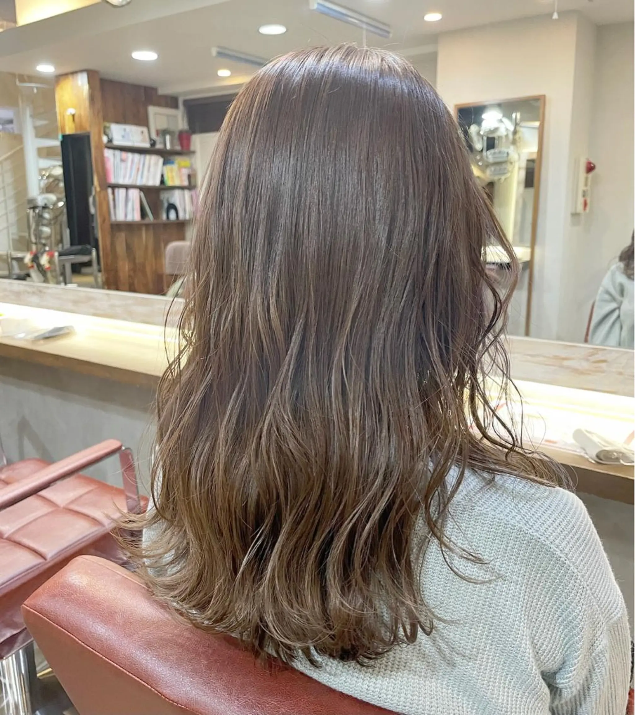 セミロング カラー ヘアアレンジ ブラウンカラー hana✿ /透明感カラーのヘアスタイル