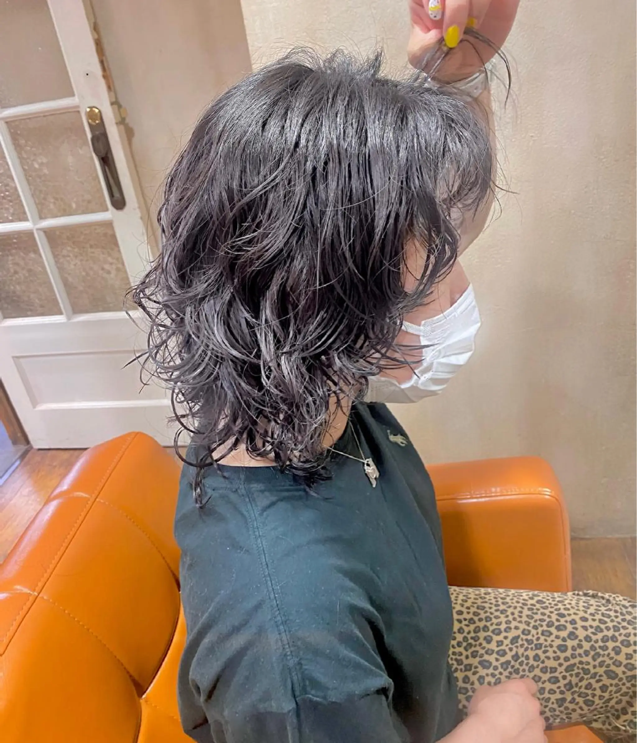 ミディアム ミディアムパーマ ウルフカット ハイトーンカラー🍑 maanaのヘアスタイル