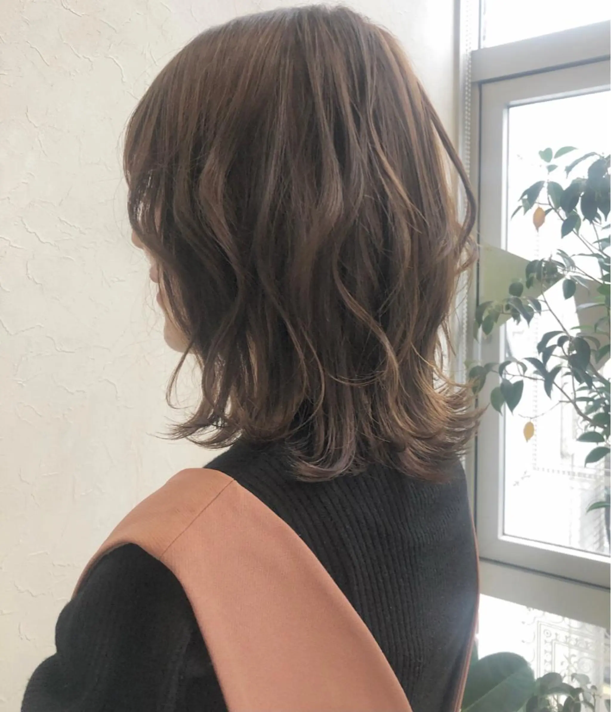 ミディアム カラー nakahara madokaのヘアスタイル