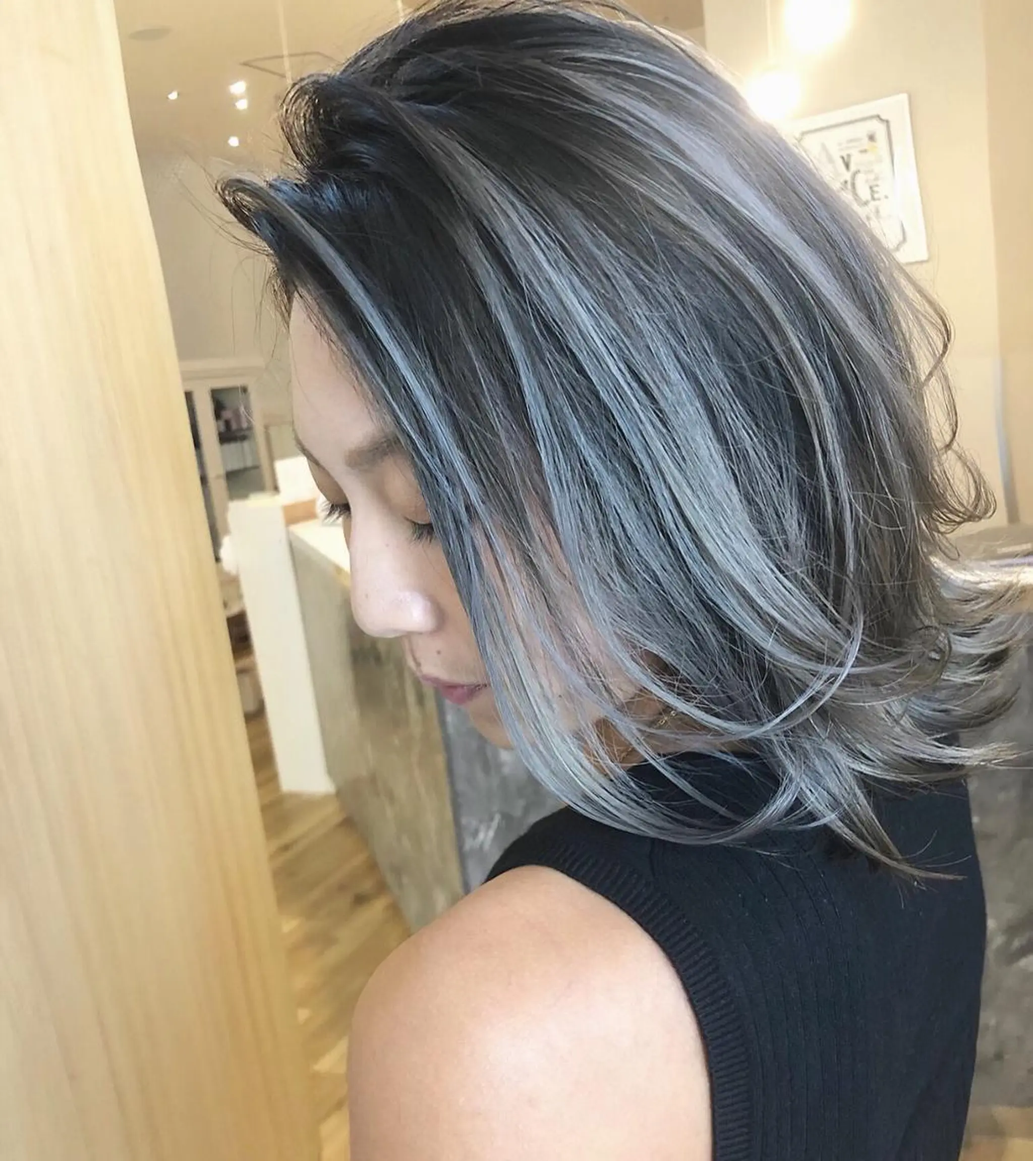 ミディアム カラー ブリーチ ケアブリーチ 透明感カラー イルミナカラー トリートメント 🎊ルービック 京橋店💛のヘアスタイル