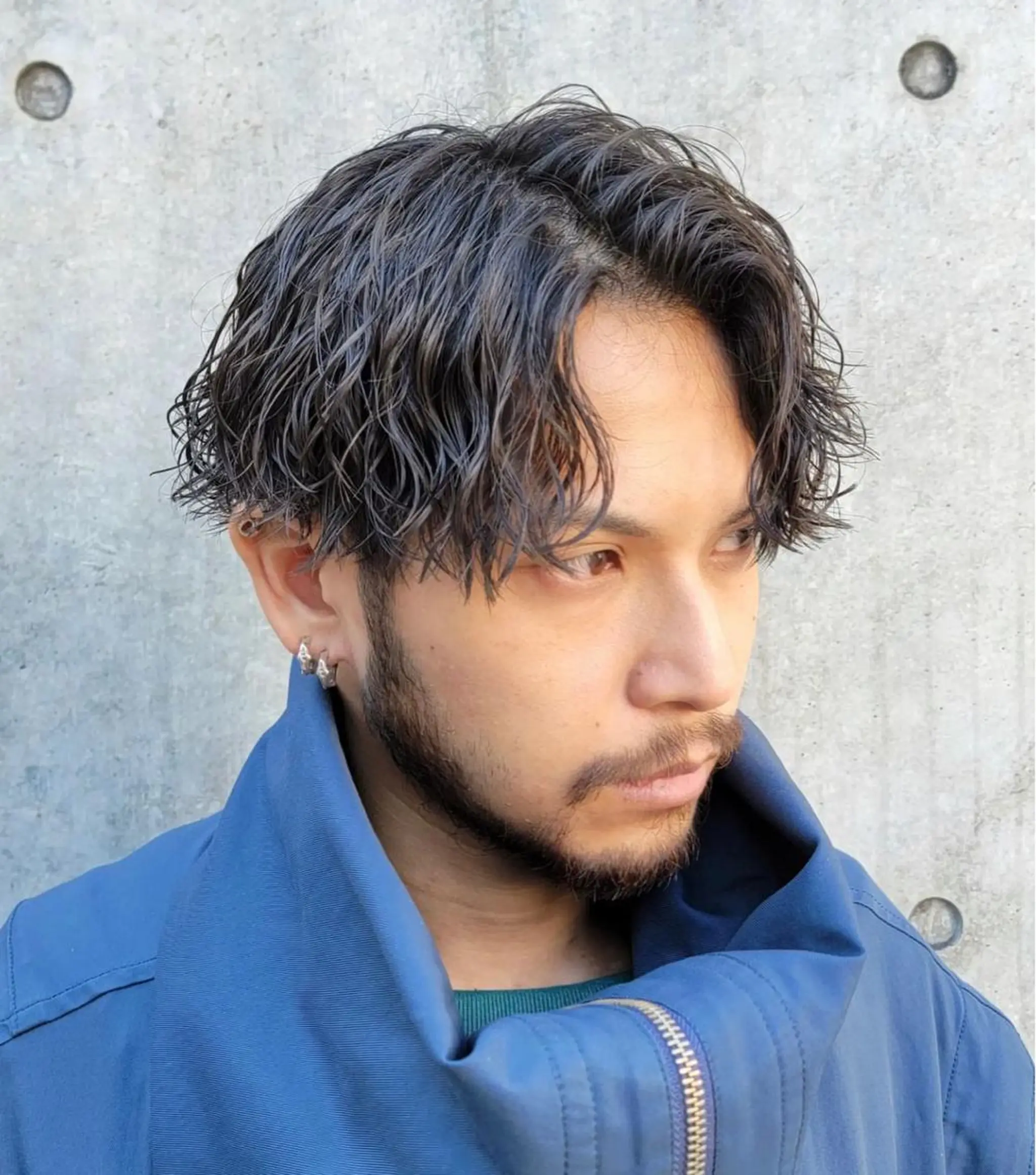パーマ ツイストスパイラルパーマ ウルフカット スパイラルパーマ カット パーマ fifth 今西翔汰のヘアスタイル