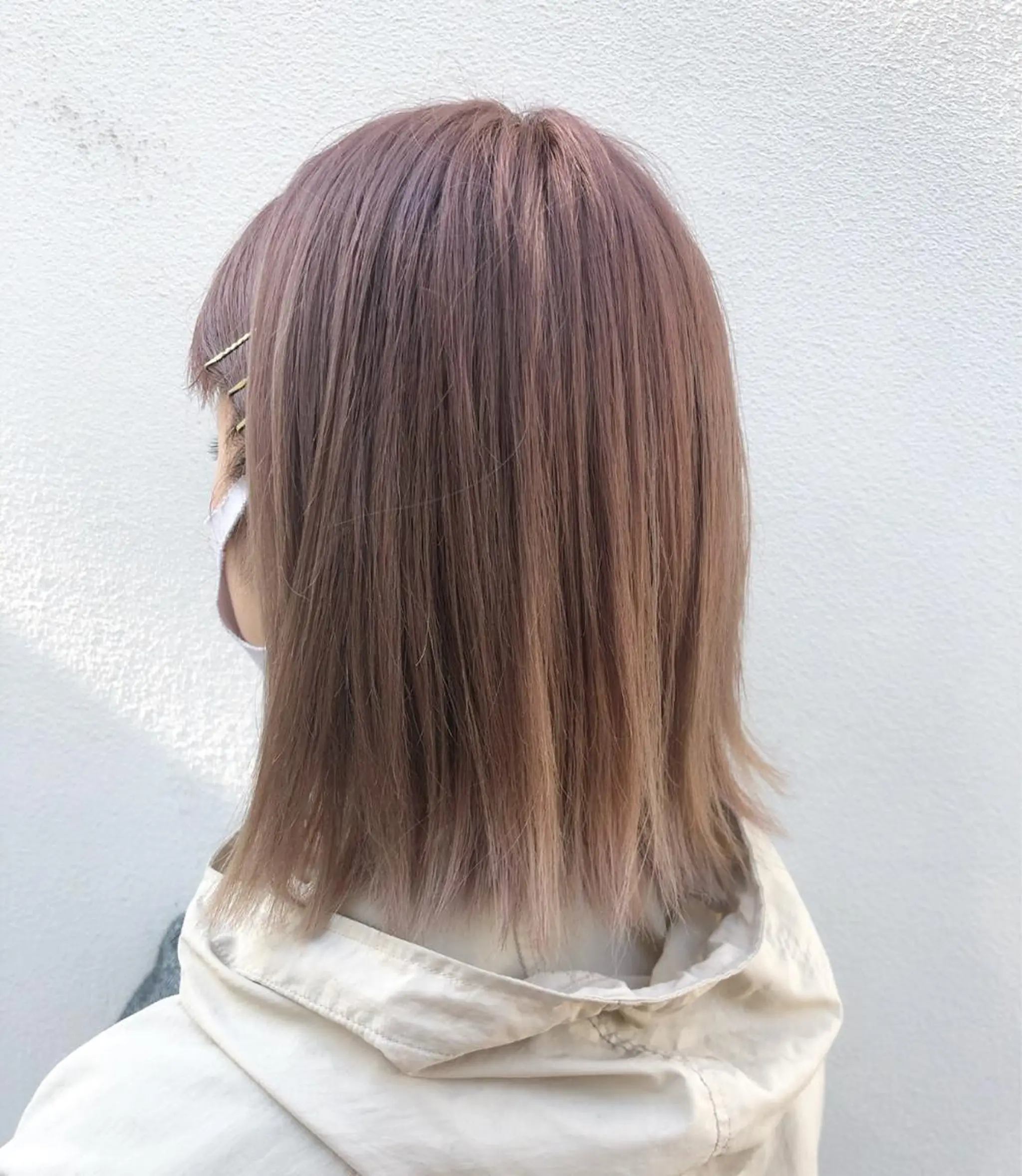 ショート カラー カット ヘアカラー トリートメント 坂田 友梨奈のヘアスタイル