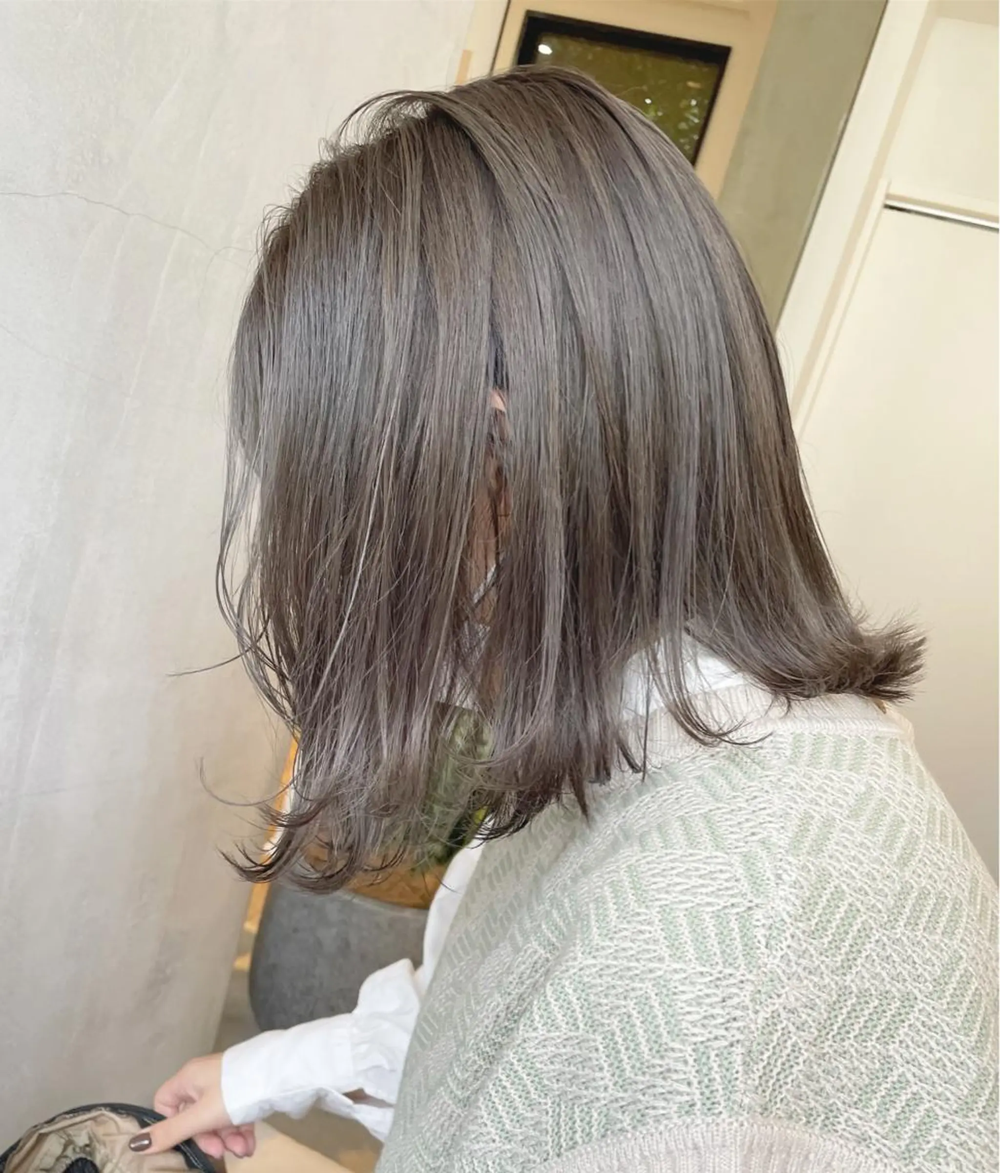 ミディアム カラー ブリーチ グレージュ 🫧透明感ヘア🫧 🧸竹花　彩希🧸のヘアスタイル