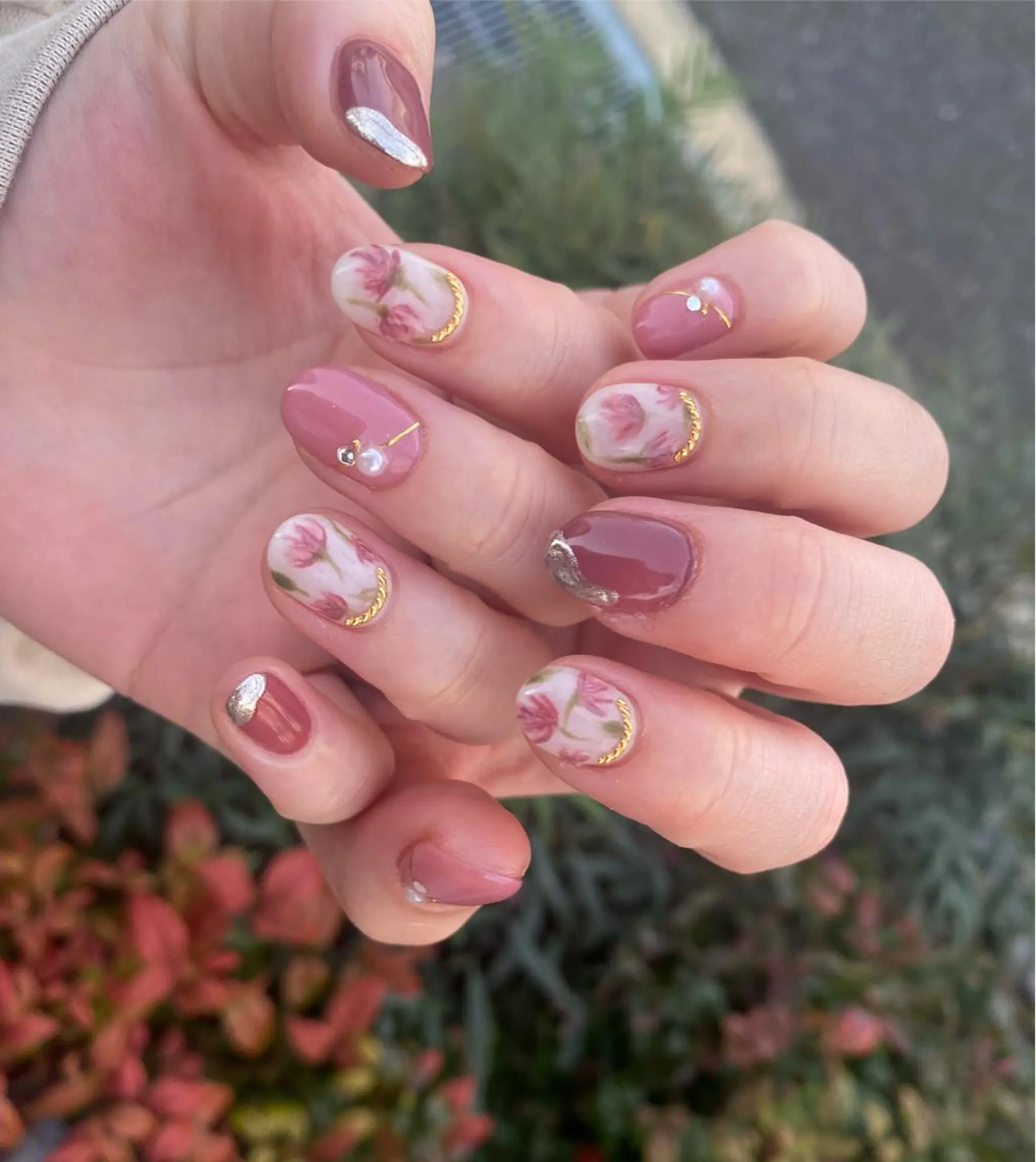 ネイル 持ち込み ストーンネイル ハンドネイル ëmma nail_ by chulaのネイルデザイン