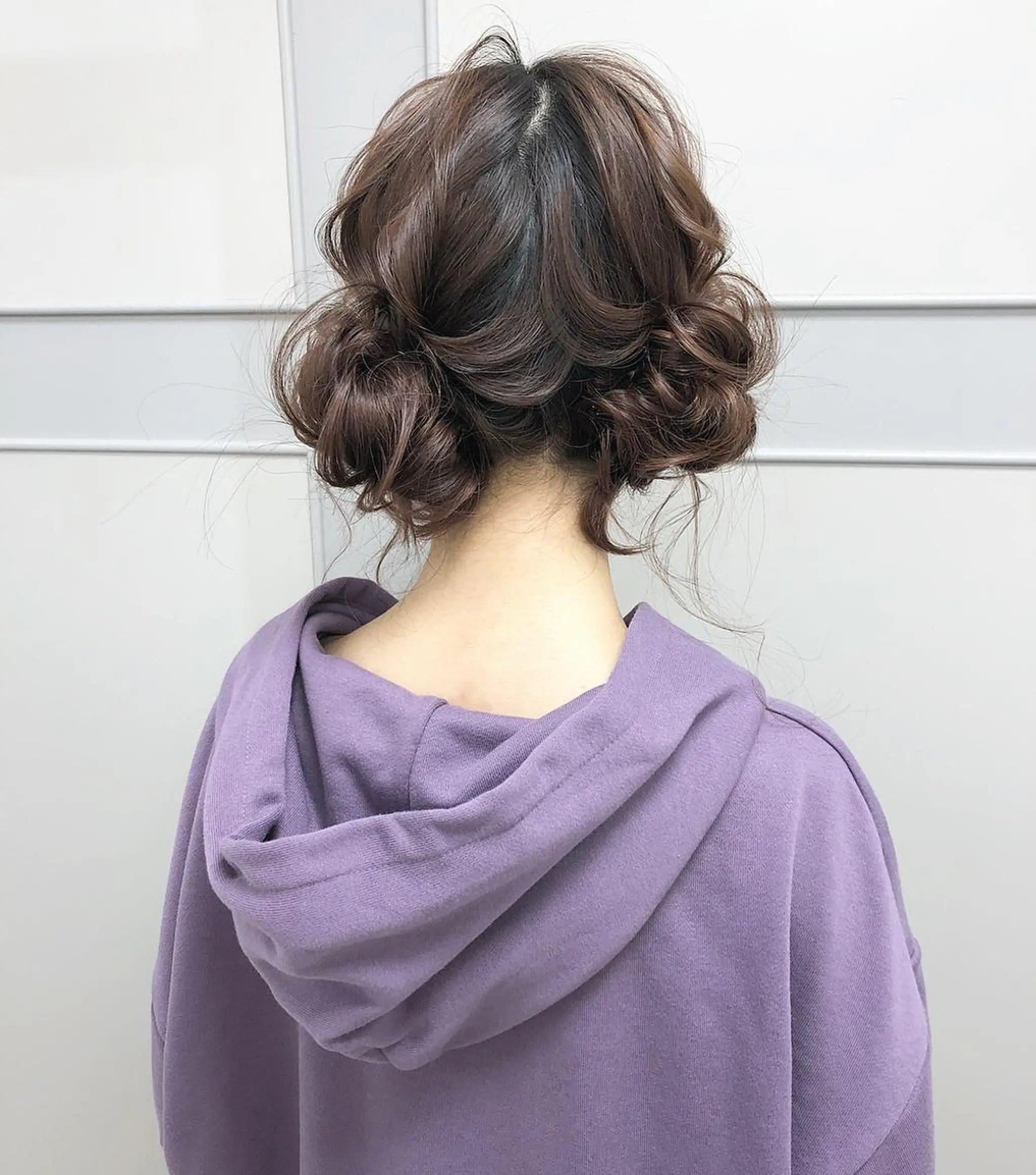 セミロング カラー ヘアアレンジ お団子ヘア autre所属・大久保 ひでなりのヘアスタイル