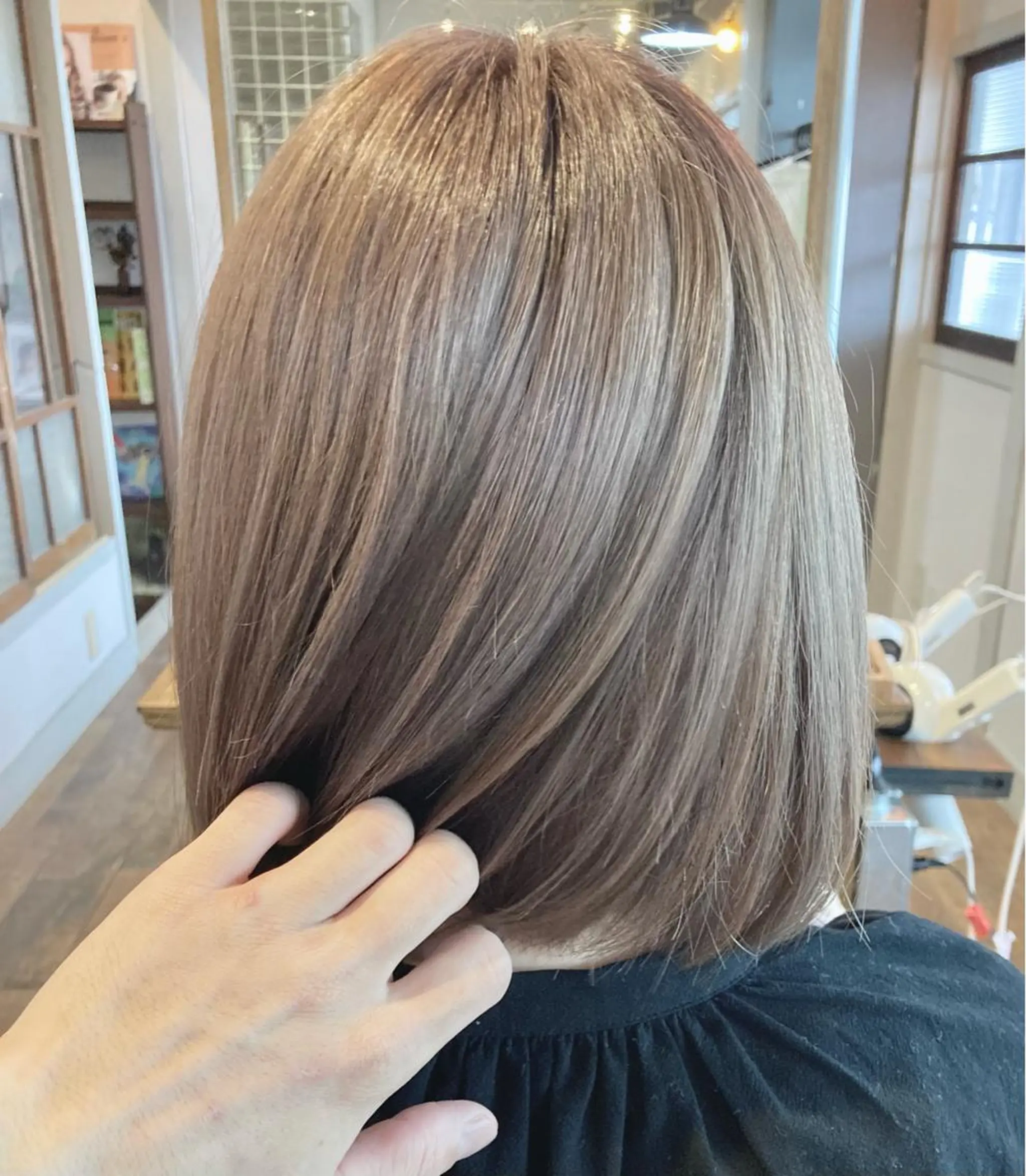 ミディアム タカツド ユウキのヘアスタイル