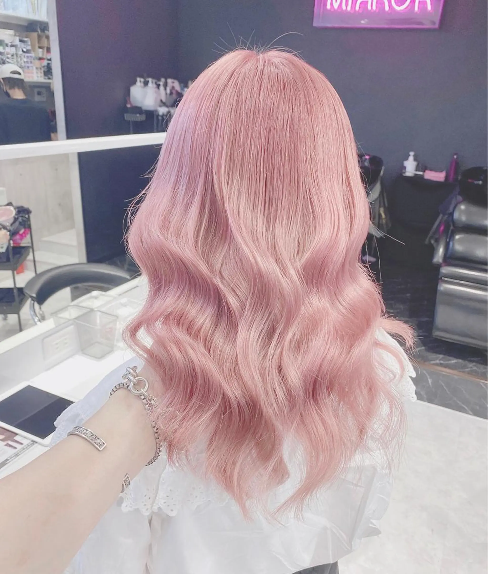 ミディアム カラー ヘアアレンジ カット ヘアカラー トリートメント ヘアセット 韓国ヘア🦋 Nanaka🦋のヘアスタイル