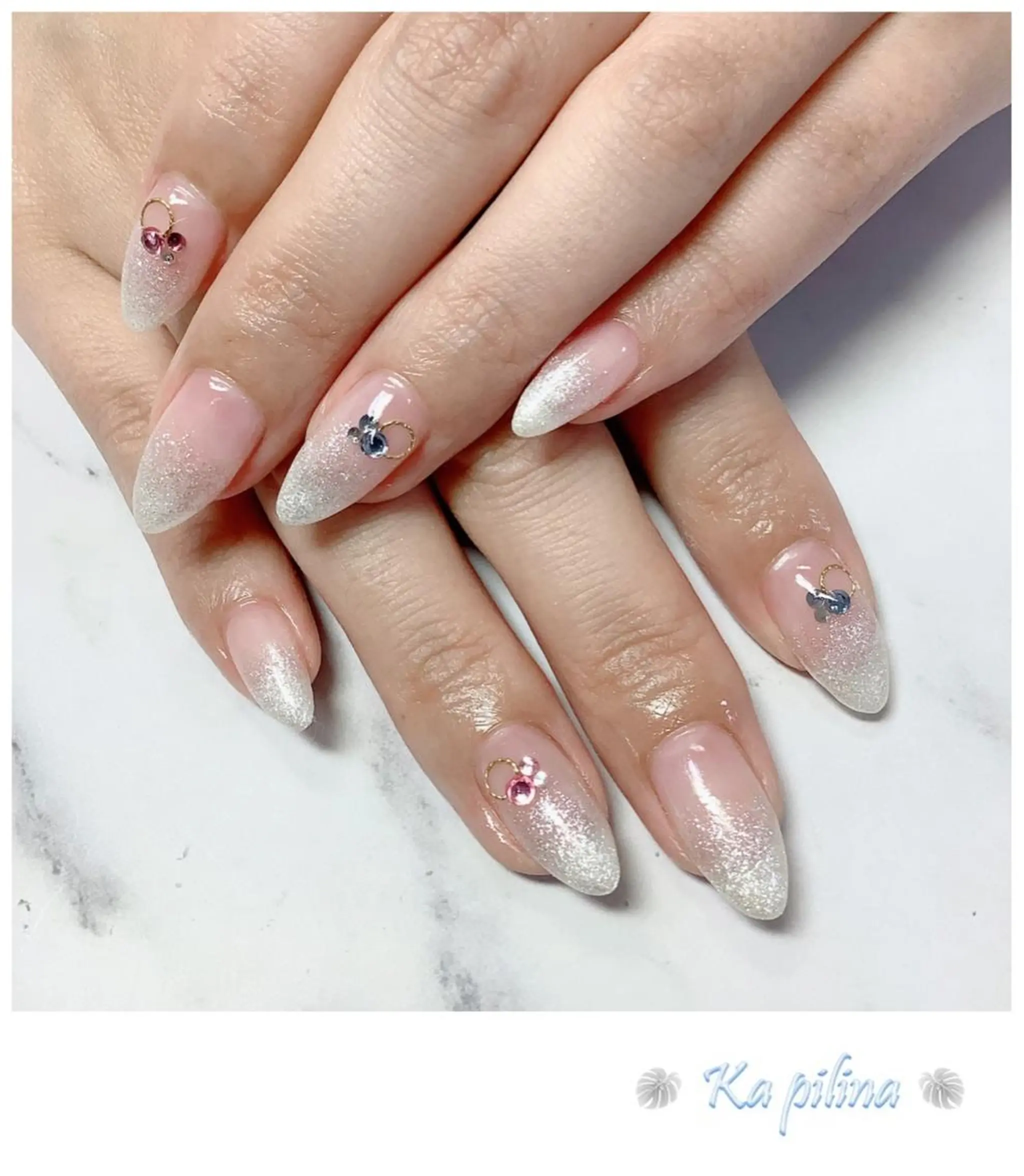 ネイル グラデーション ラメ(グリッター) ラメグラデーション Nail salon Ka pilinaのネイルデザイン
