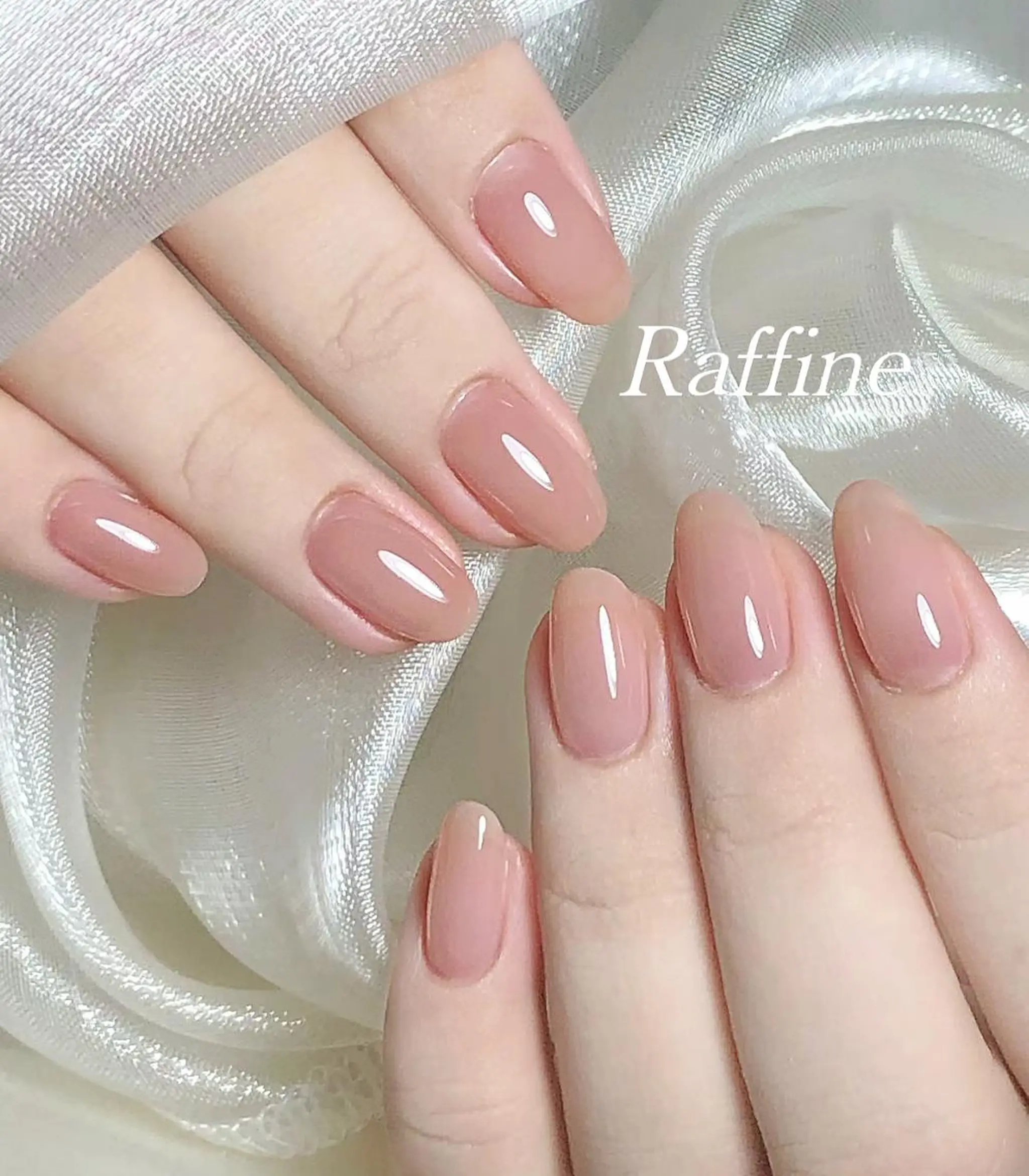 ネイル ハンドネイル RAFFINE 月🦋🩵のネイルデザイン