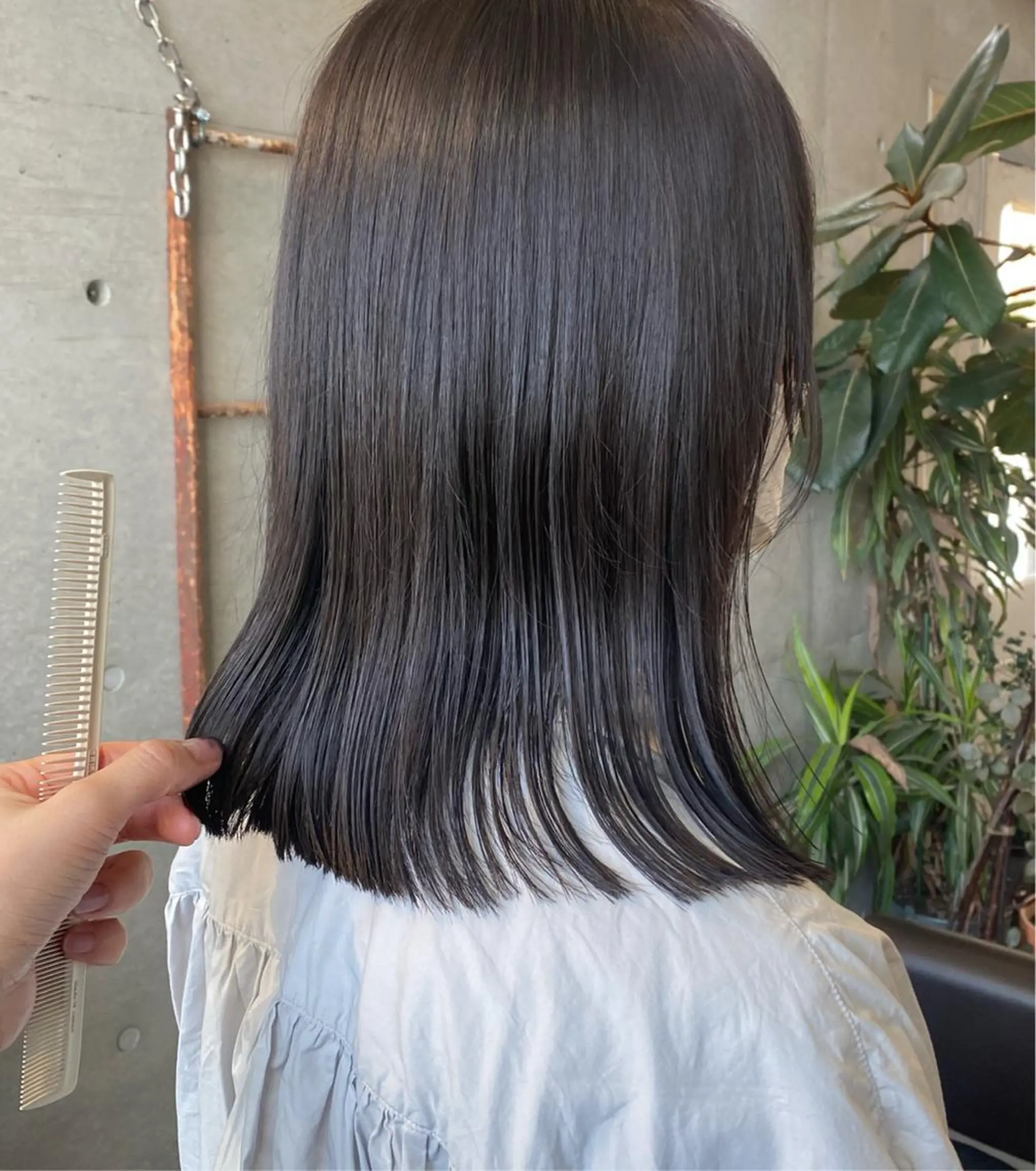 ミディアム カラー パーマ ヘアアレンジ キッズ ネイル マツエク・マツパ カット モリモト サナのヘアスタイル