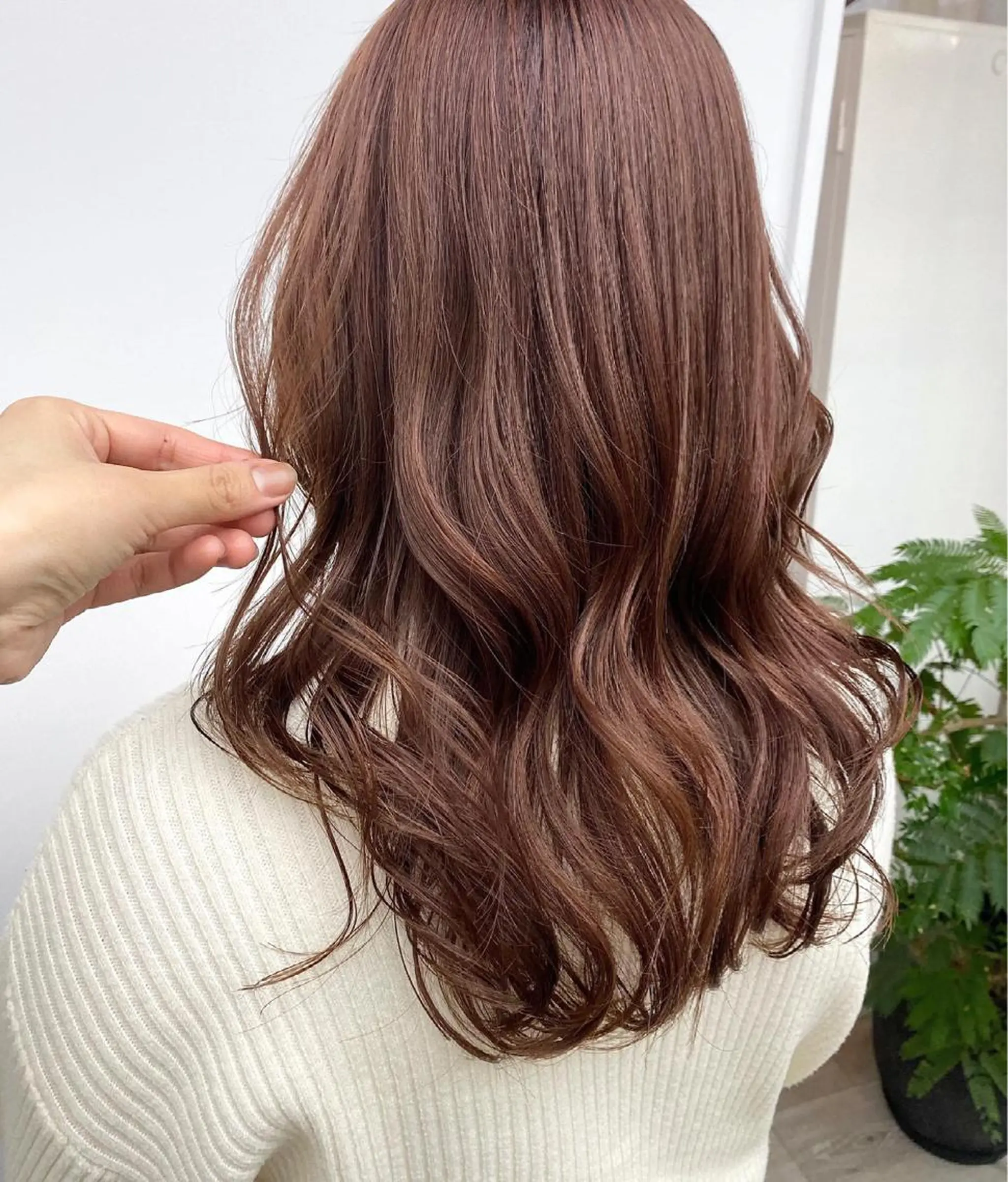 ロング カラー ブラウンカラー イルミナカラー ピンクカラー ピンクブラウン カット ヘアカラー トリートメント B3  SHARE SALON【ビースリーシェアサロン】所属・☀️透明感color KURO☀️のヘアスタイル