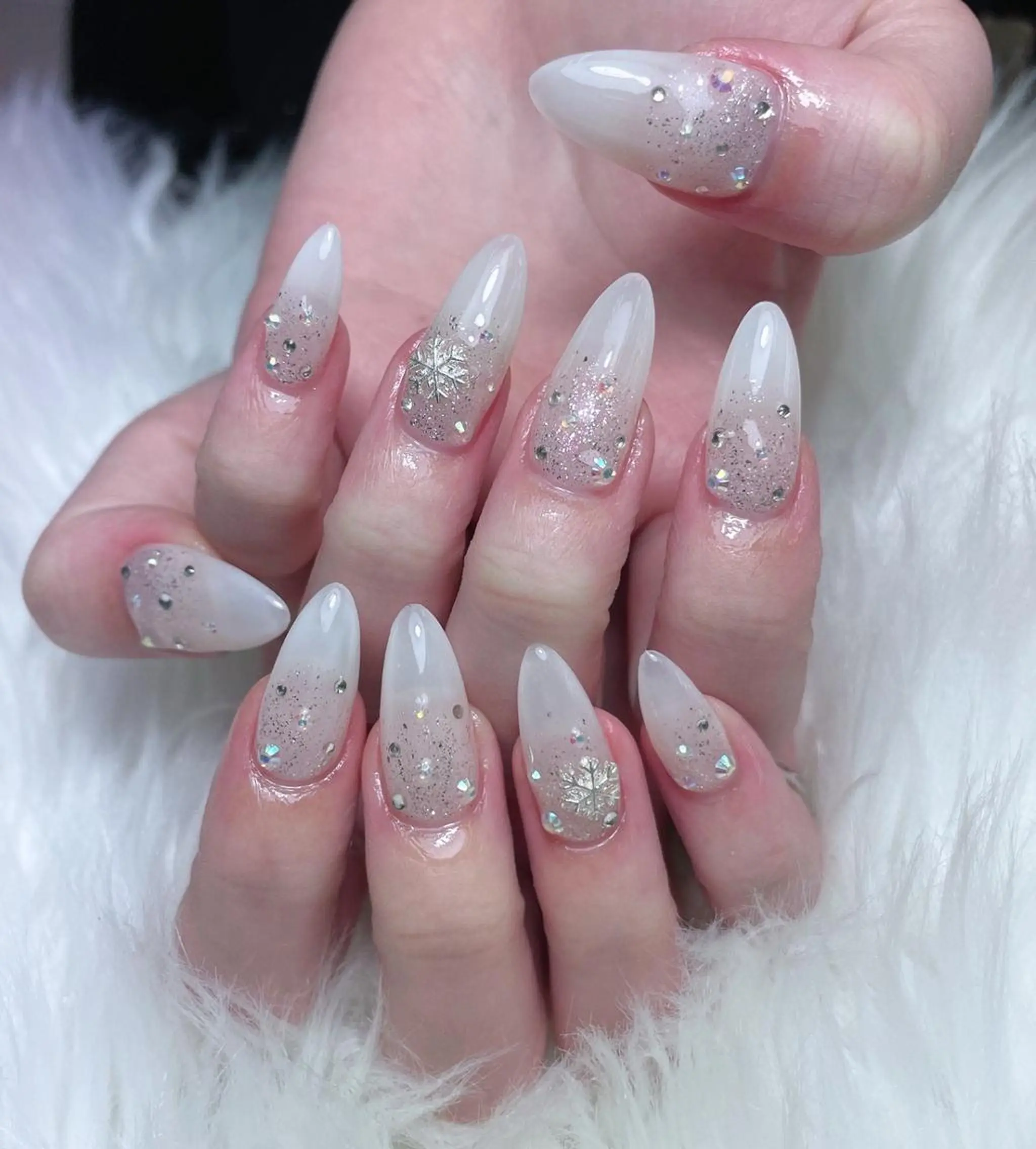 ネイル U nail 🩷新宿店のネイルデザイン