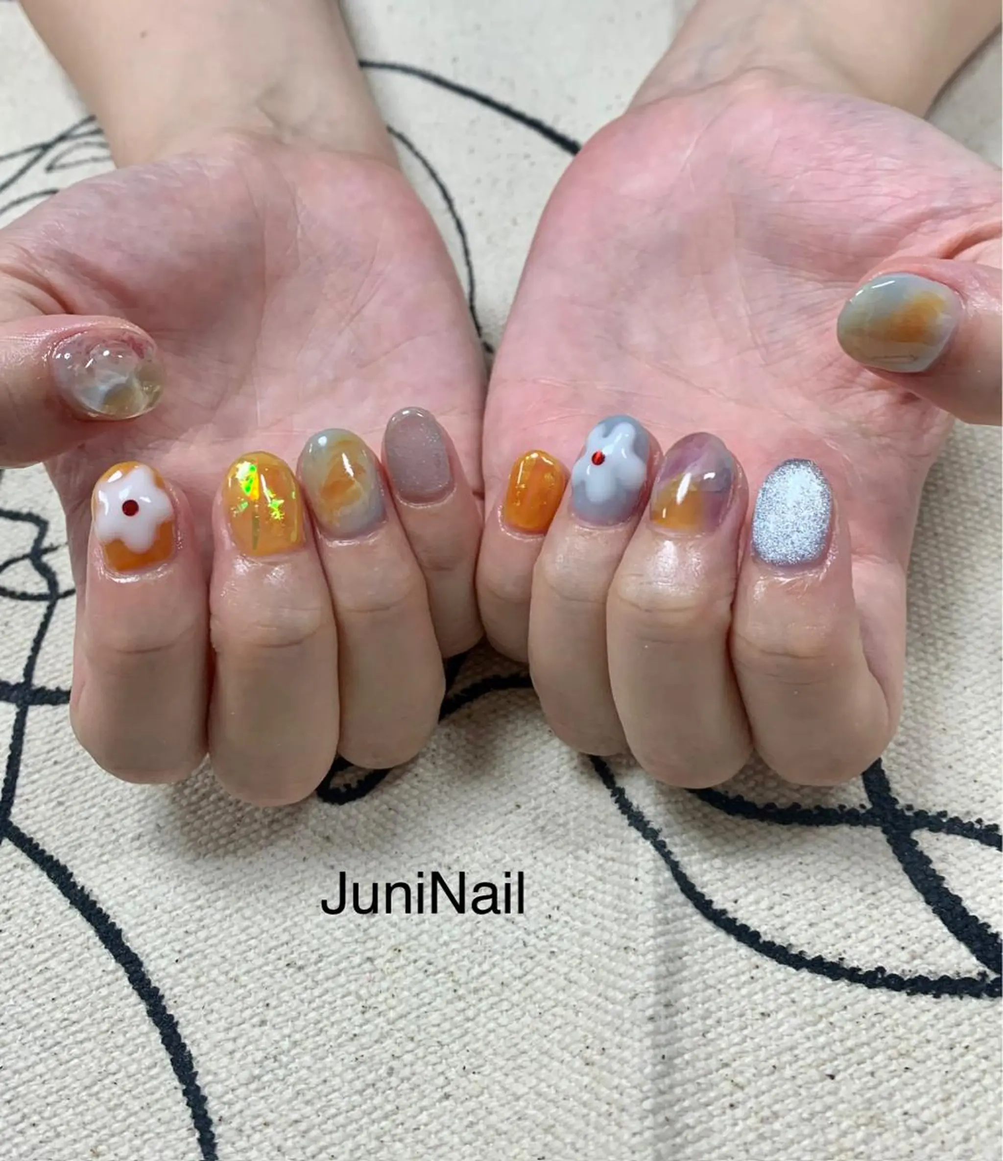 ネイル オーロラネイル クリアネイル 成人式 フラッシュネイル 氷ネイル・うるうるネイル ハンドネイル JuniNail韓国 ネイリストsuのネイルデザイン