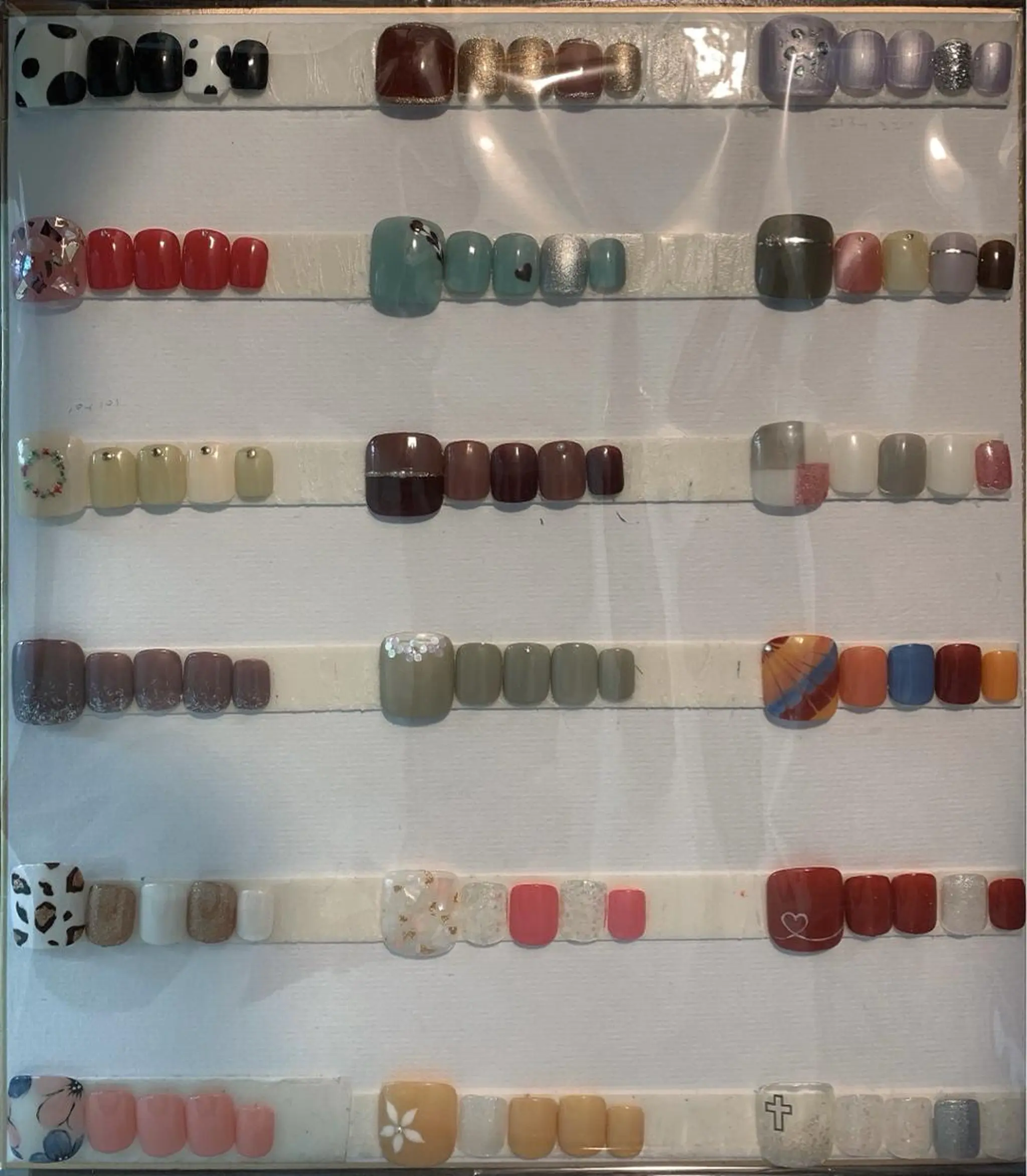 ネイル フットネイル WiWi Nail Salonのネイルデザイン