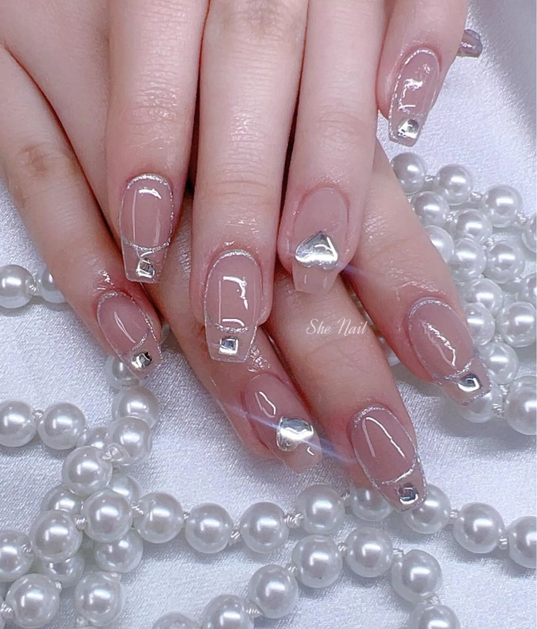 ネイル チークネイル 長さ出し マグネットネイル 持ち込み ワンカラーネイル She   Nail所属・ISA_ BELLAのネイルデザイン