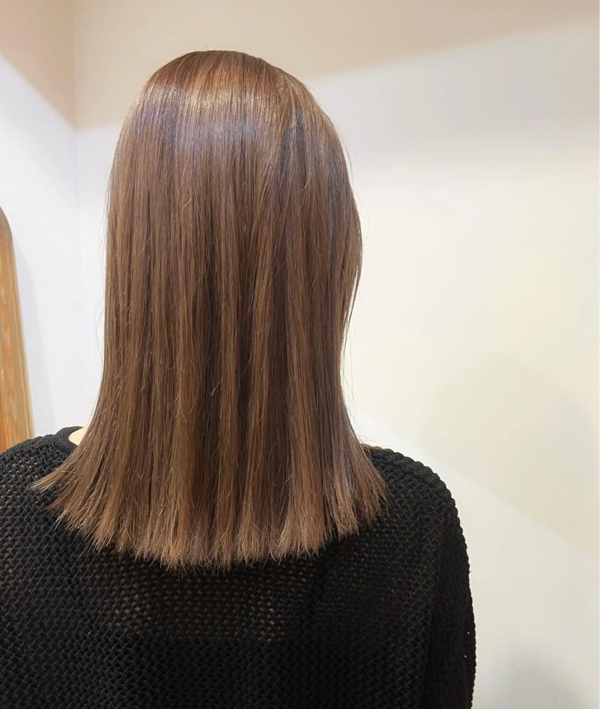 ミディアム カラー ベージュカラー ブリーチ ブラウンカラー 透明感カラー ダブルカラー おがわ ともひさのヘアスタイル