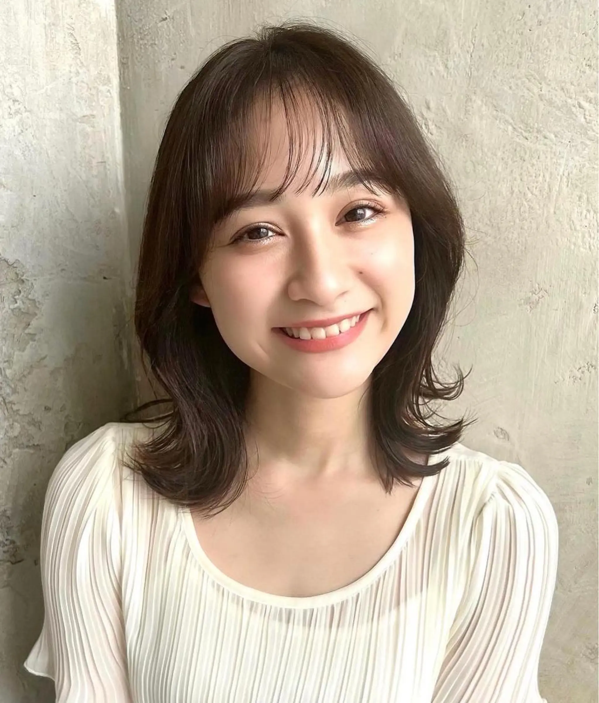 ミディアム カラー ベージュカラー ブラウンカラー くびれヘア 髪質改善 縮毛矯正 カット ヘアカラー トリートメント 🧡くびれヘア/前髪 顔周り🧡久原結衣のヘアスタイル