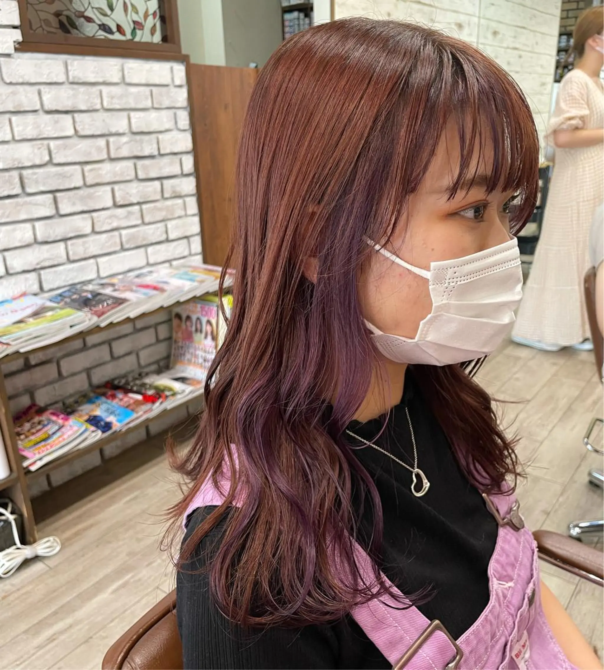 セミロング カラー ヘアアレンジ ブラウンカラー インナーカラー オレンジ オレンジブラウン ピンクカラー ヘアカラー イワタ マハ/ minim hairのヘアスタイル
