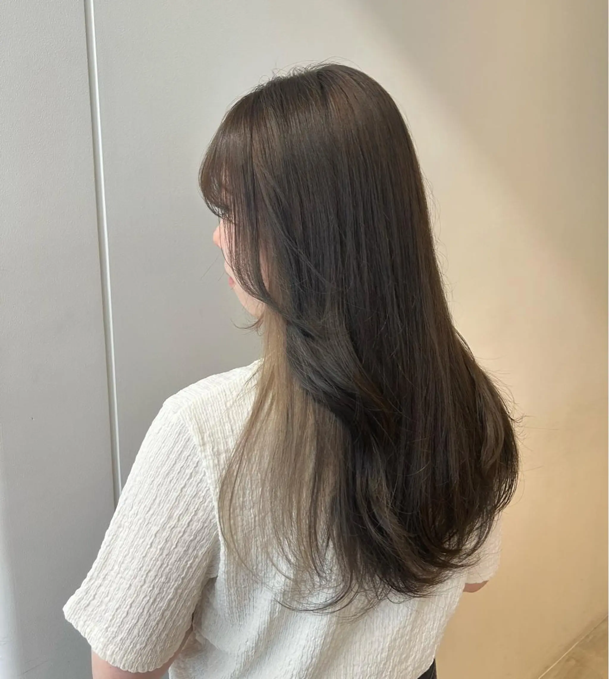 セミロング カラー 韓国girly hikariのヘアスタイル
