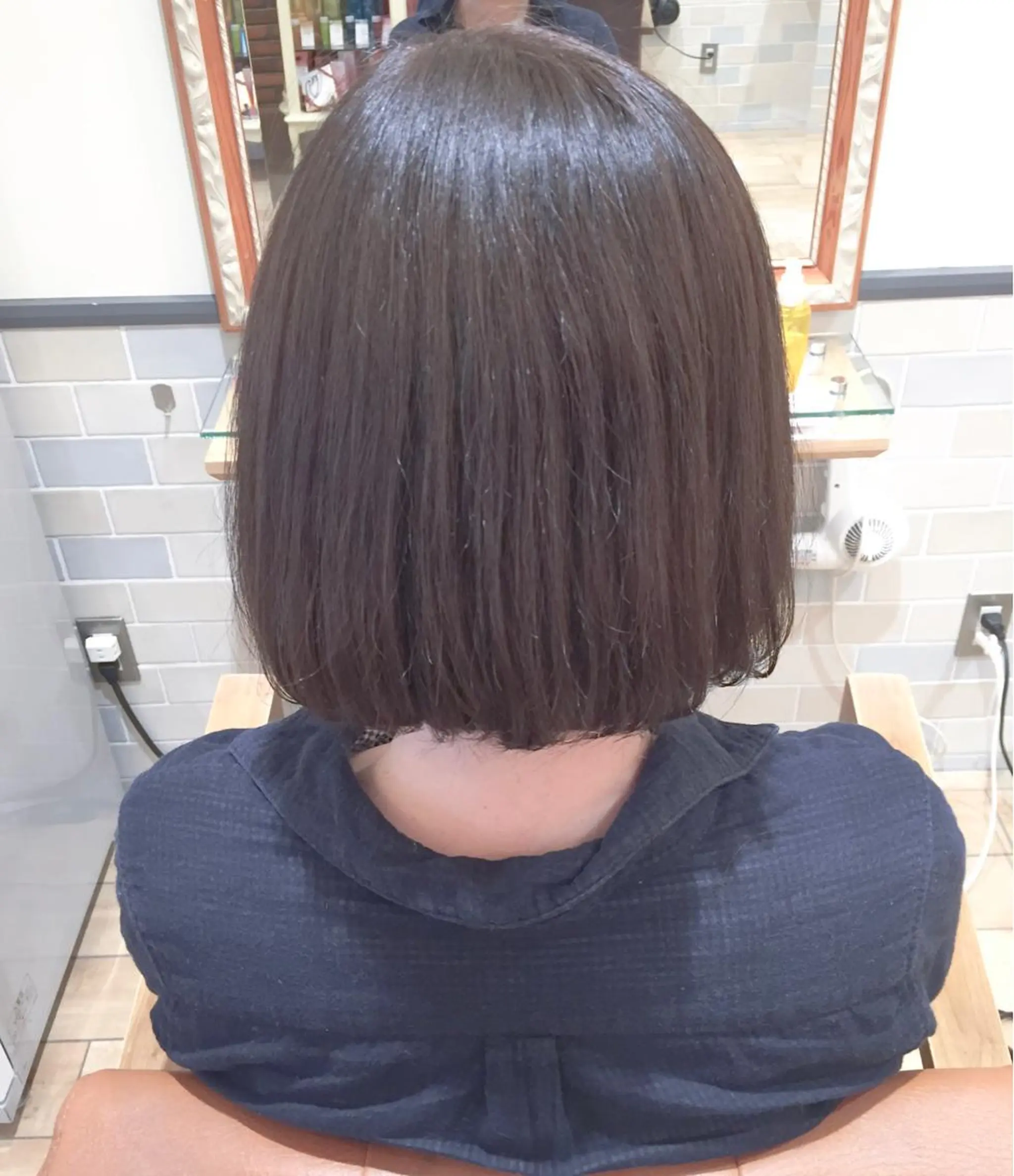 ミディアム カラー アッシュ グレージュ un所属・un 溝の口 伊豆本のマツエク・マツパデザイン