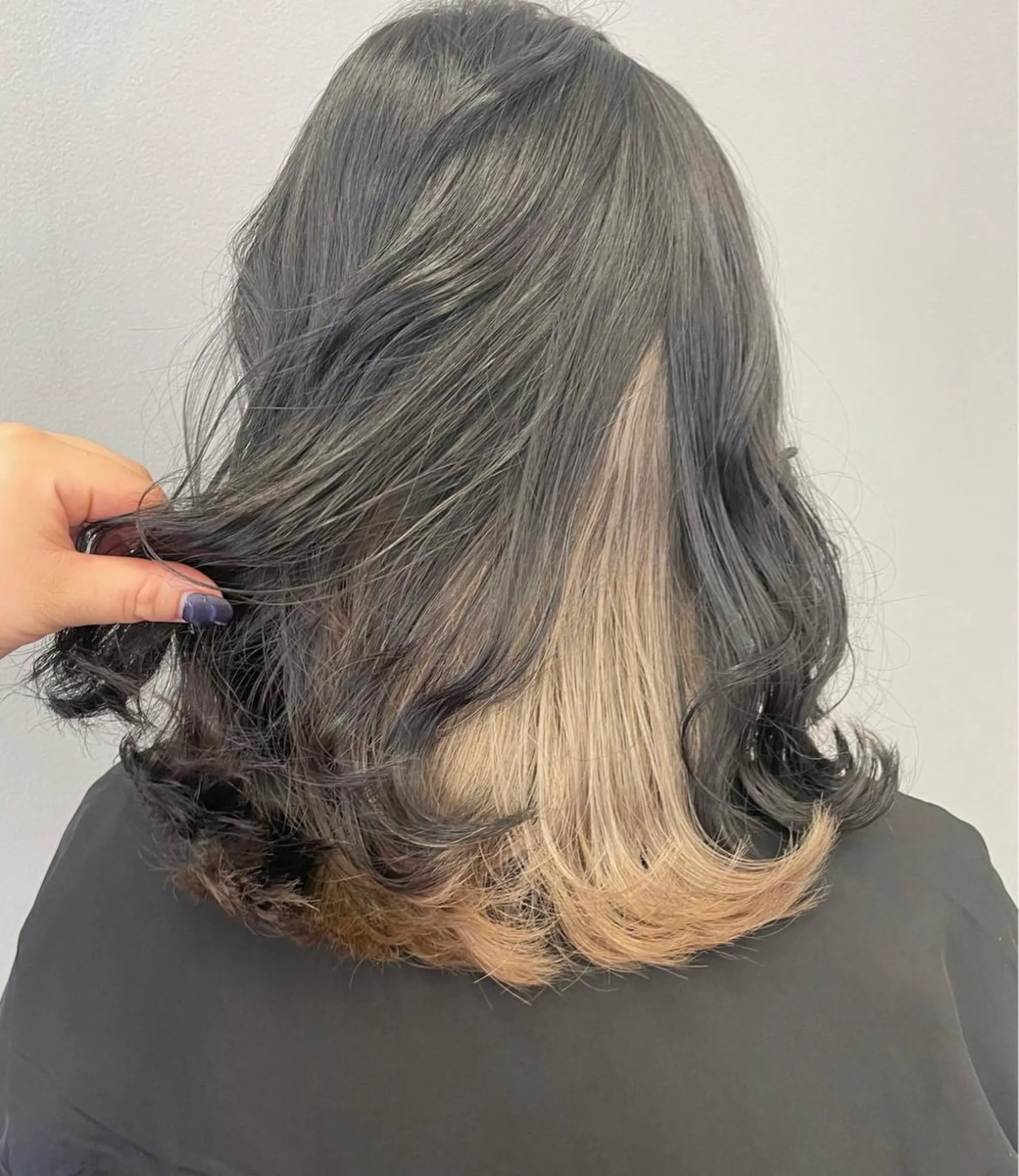 ミディアム カラー ate.心斎橋 RYUKAのヘアスタイル