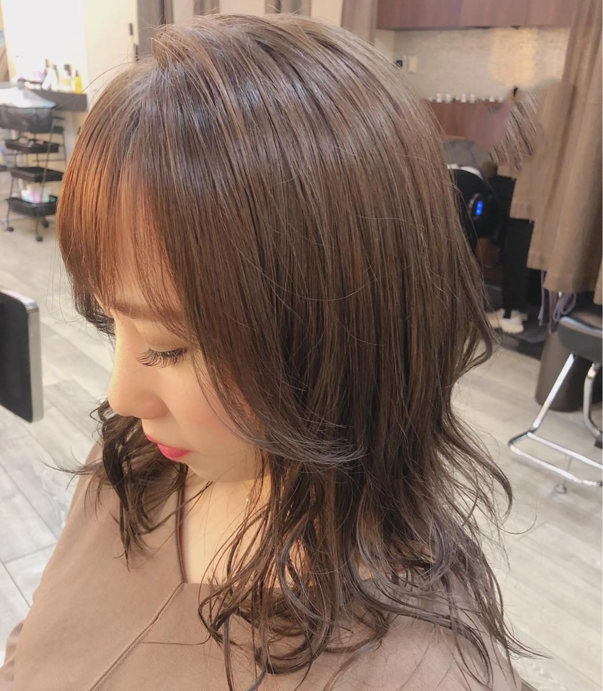 ミディアム カラー 顔周りカット 似合わせカット カット いけがみ ゆかなのヘアスタイル