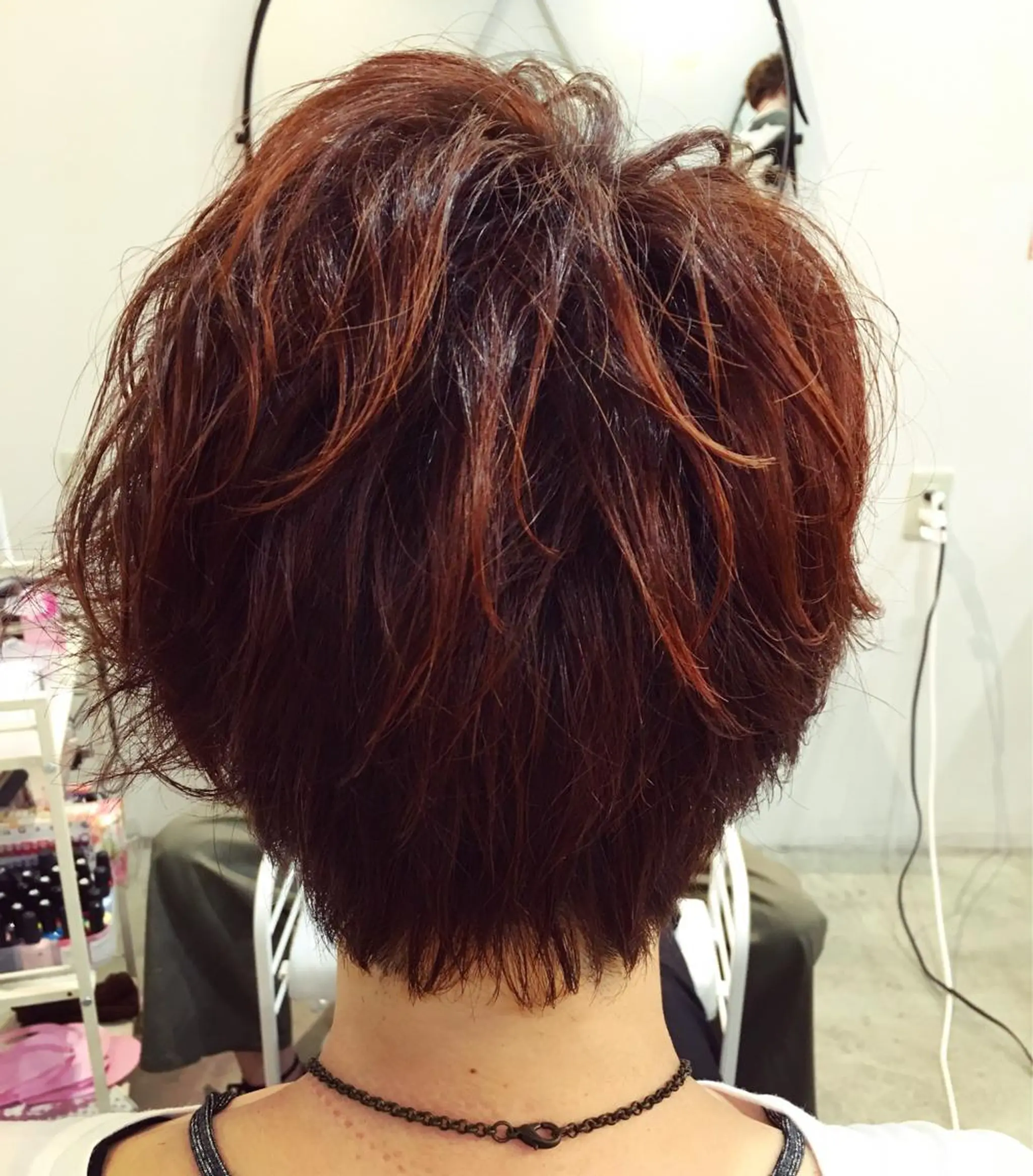 ショート カラー 店長　鍜治本 颯太のヘアスタイル