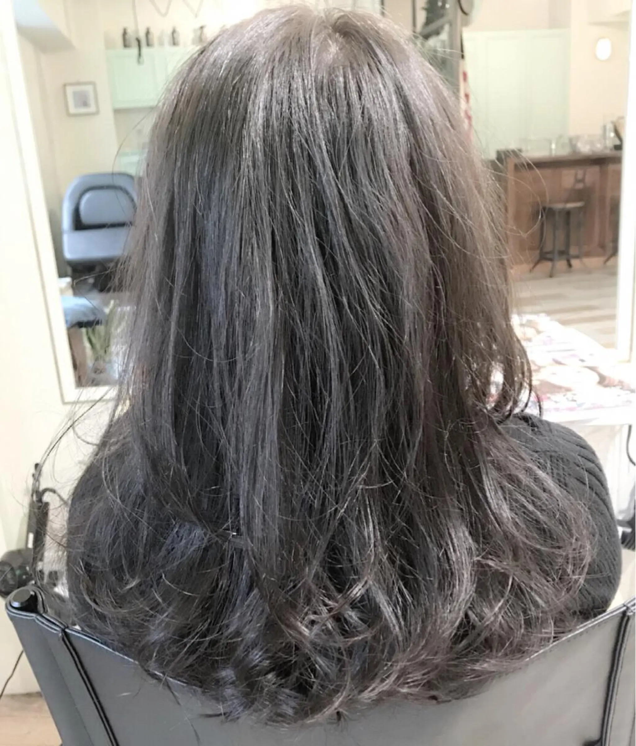 ロング カラー グレージュ ハイトーンカラー カット ヘアカラー トリートメント ヘッドスパ TOPstylist ✂️フセケイタ✂️のヘアスタイル