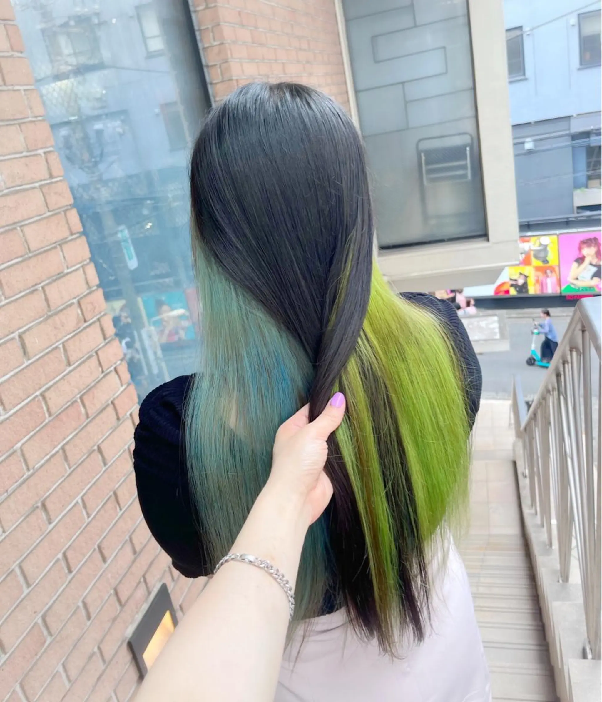 ロング カラー ヘアアレンジ ブリーチ ヘアカラー ピンクカラー🩷 ヘアセットＮＯ.1のヘアスタイル
