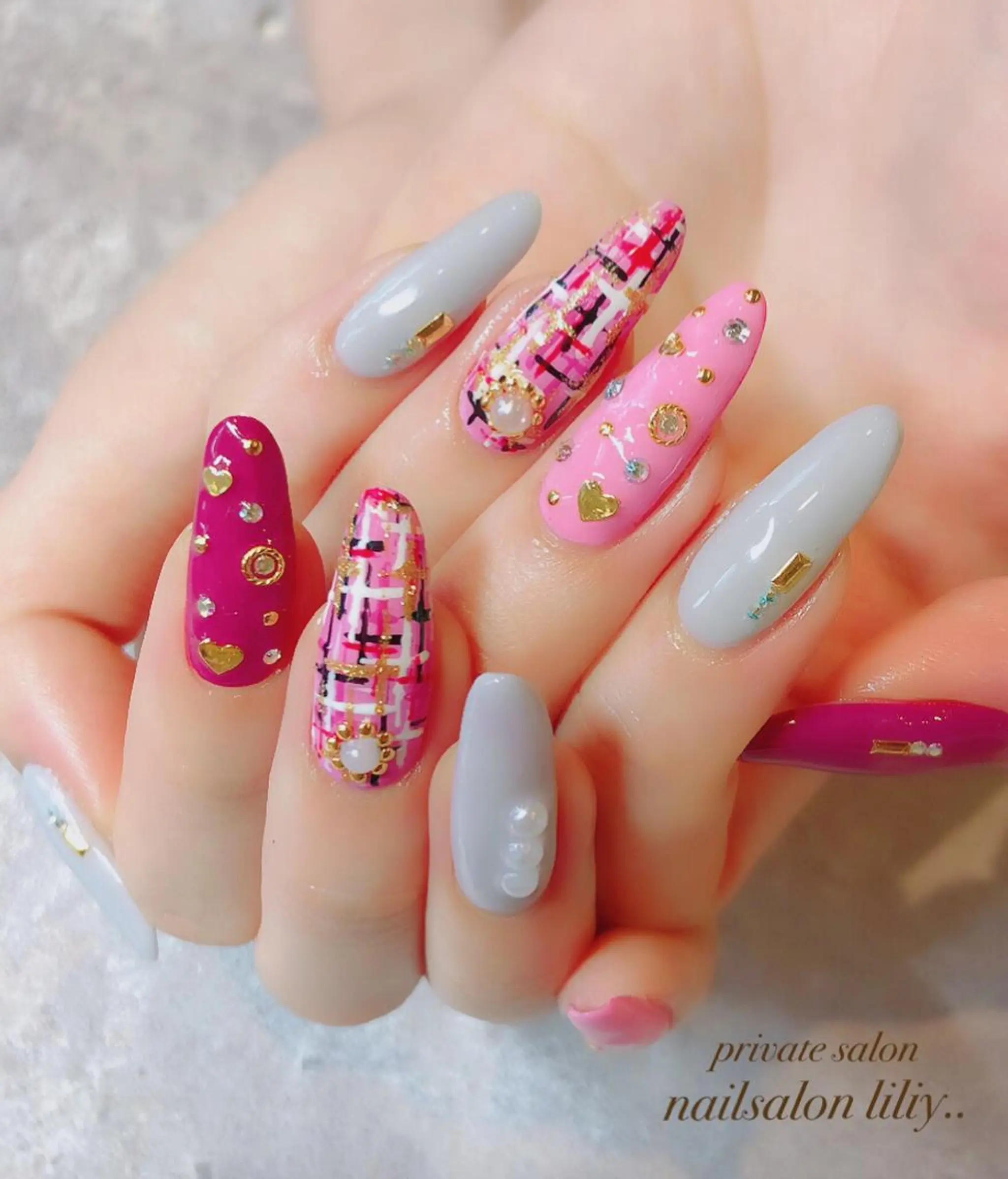 ネイル TERAI ERINAの眉毛・アイブロウイメージ