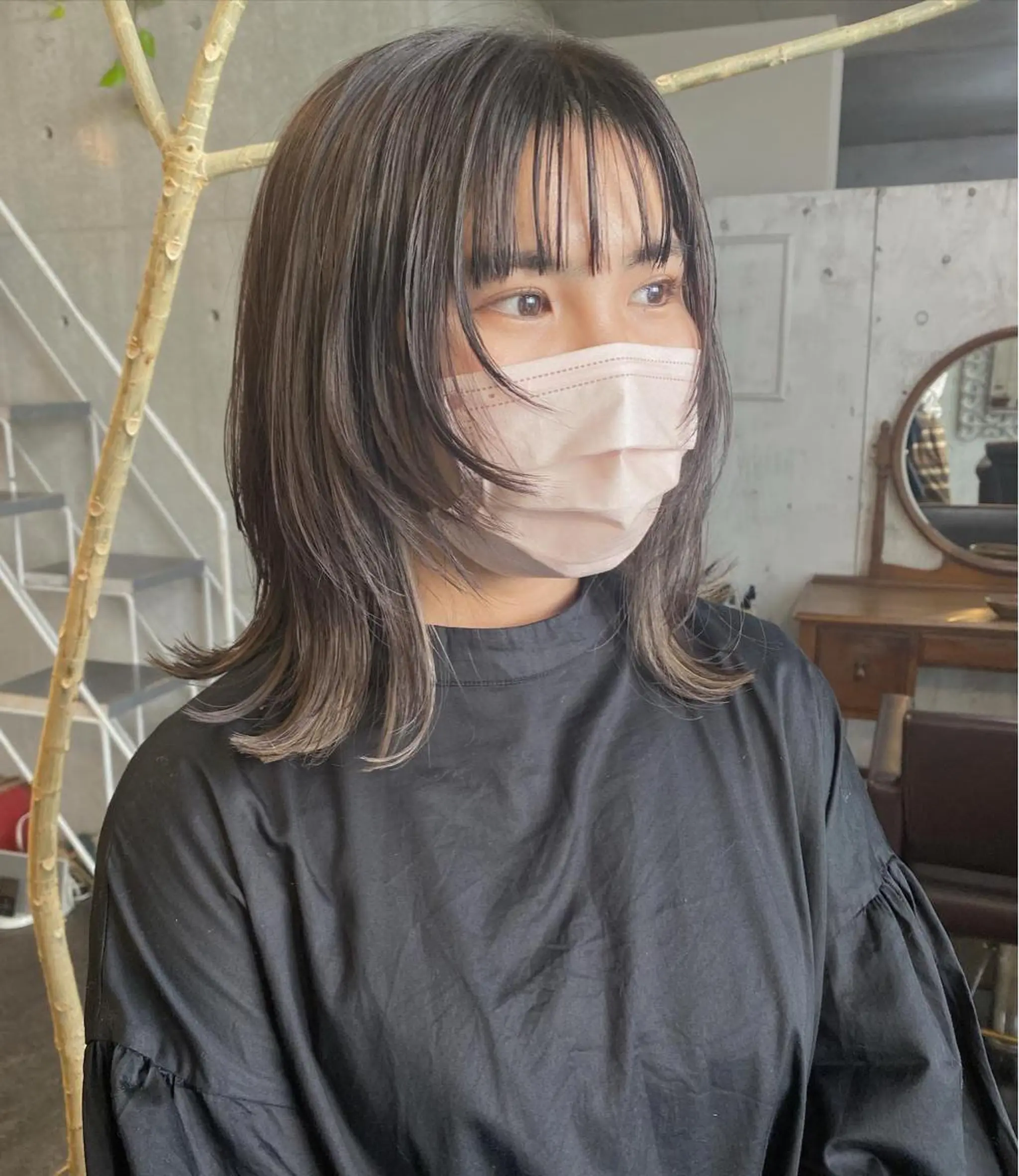 ミディアム カラー パーマ ヘアアレンジ メンズ キッズ ネイル マツエク・マツパ アイブロウ モリモト サナのヘアスタイル