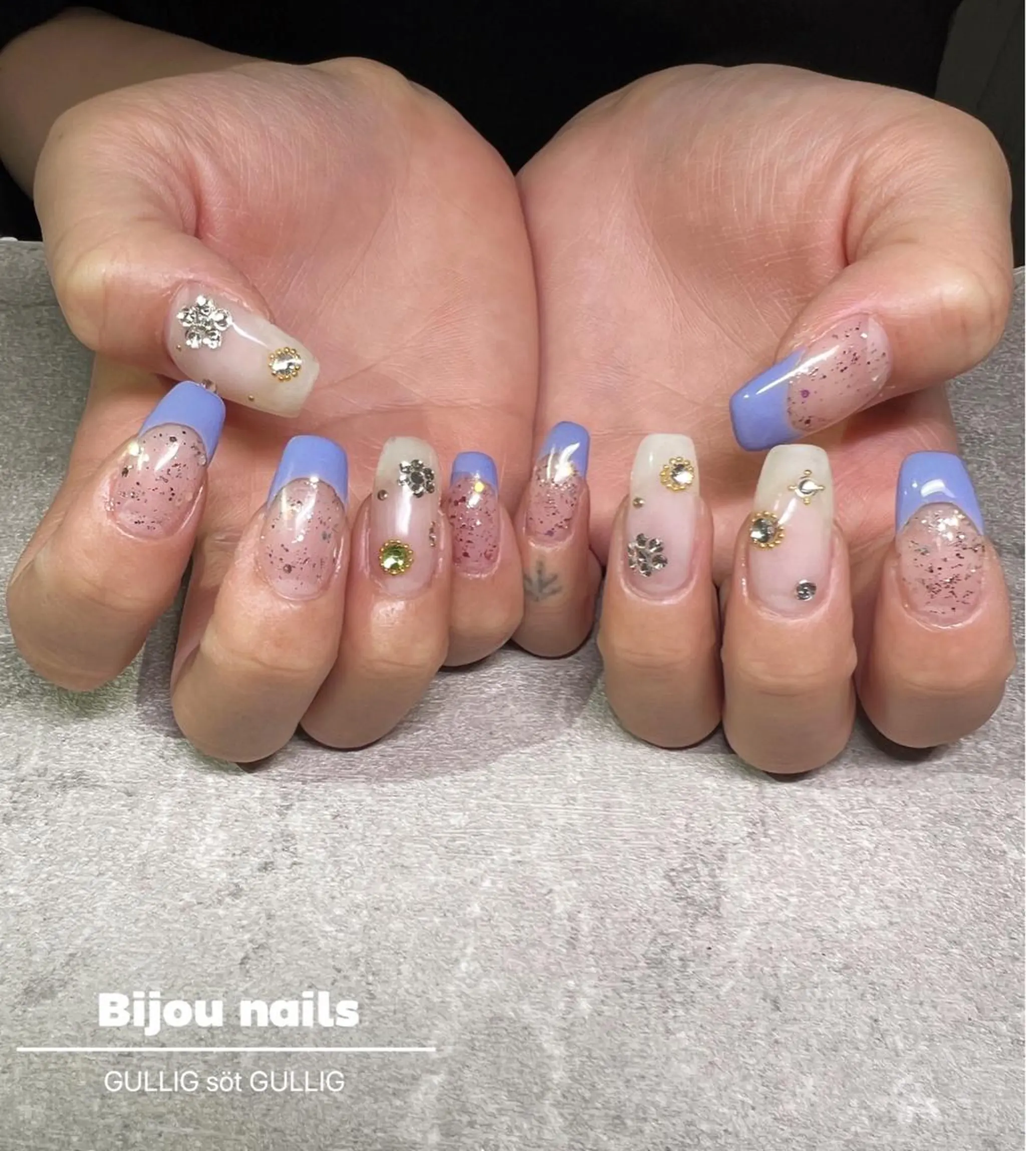 ネイル GULLIG söt GULLIGのネイルデザイン