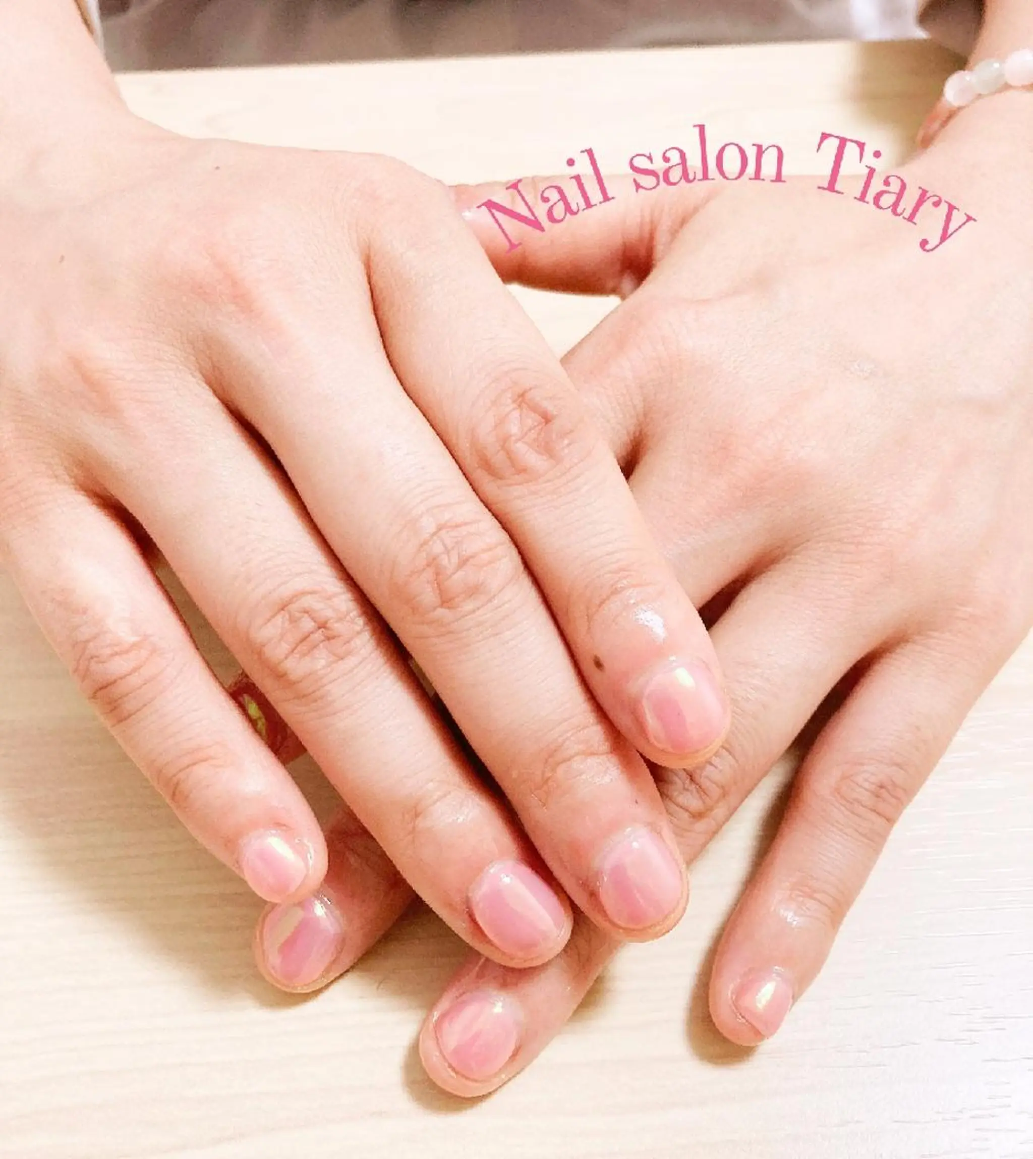 ネイル オーロラネイル ピンク Nail salon Tiary オーナーのネイルデザイン