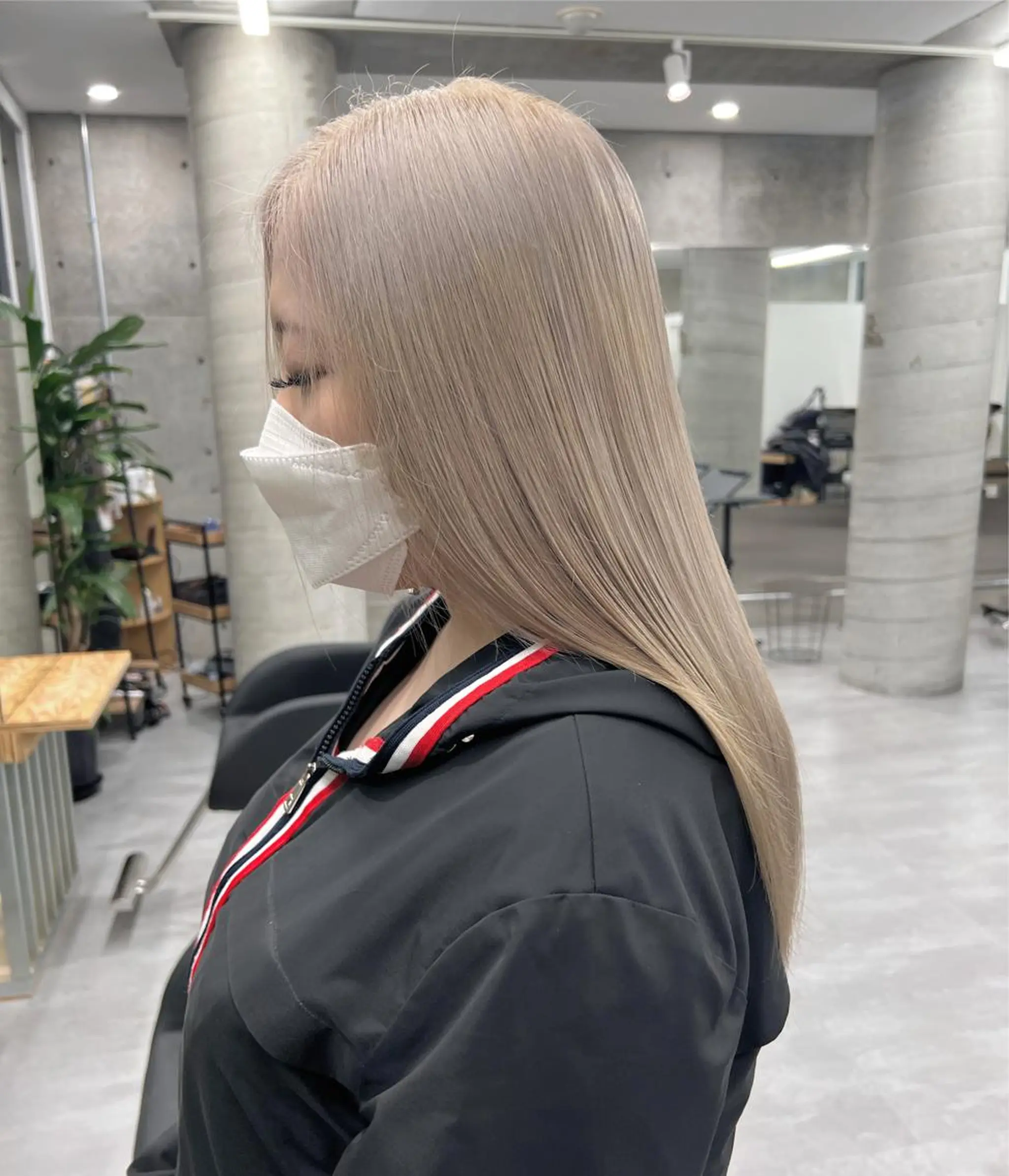 ロング welring hair salon所属・azusa/心斎橋/ ハイトーンカラーのヘアスタイル