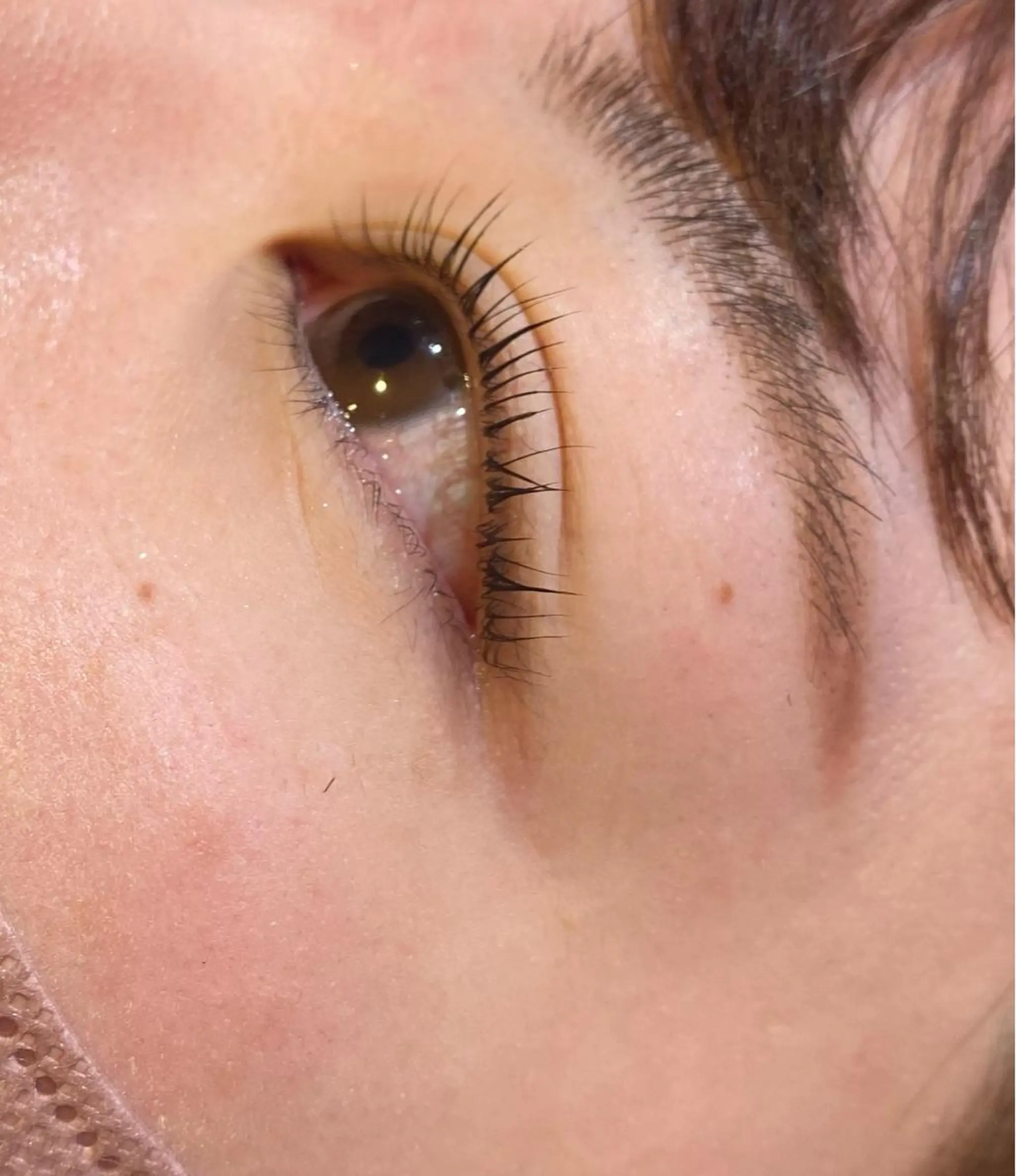 マツエク・マツパ パリジェンヌラッシュリフト マツパ 艶カラー 藤澤さくらのマツエク・マツパデザイン