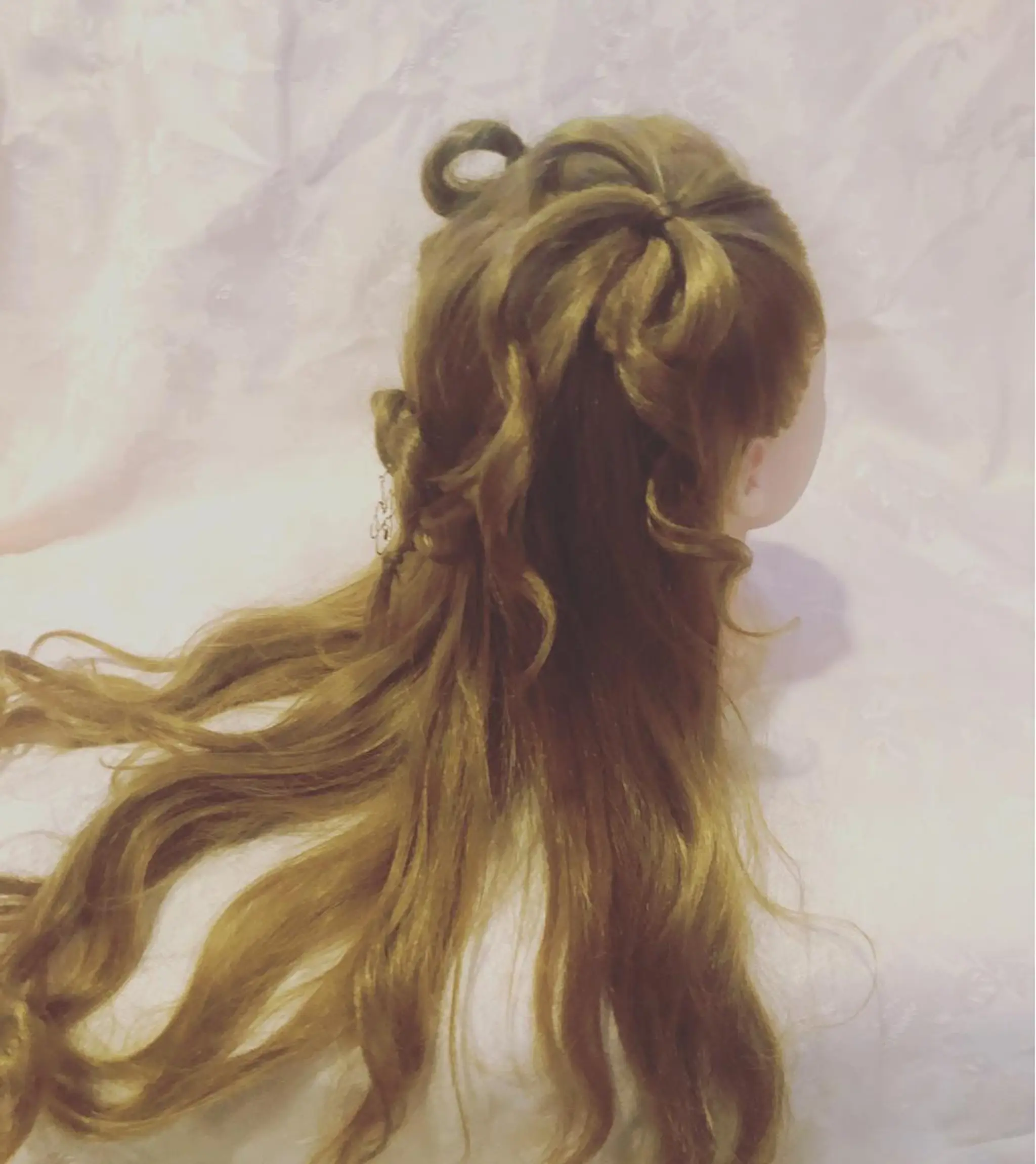 ロング カラー パーマ ヘアアレンジ メンズ キッズ ネイル マツエク・マツパ ツインテール 結婚式・ブライダル 子どものヘアアレンジ 結婚式・ブライダル デート 銀河 ティンガーラのヘアスタイル