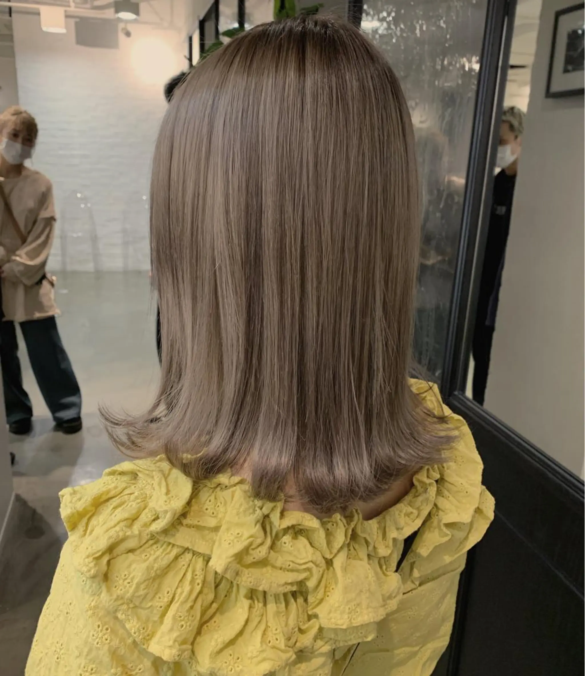 ショート カラー ベージュカラー ミルクティーベージュ PALAN所属・ボブ　ショート 特化 迫田紘史のヘアスタイル
