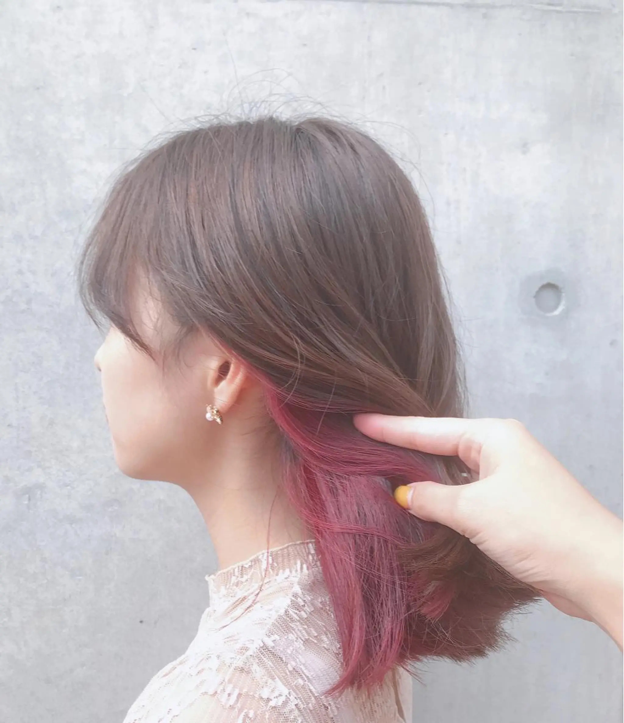 ミディアム カラー ヘアアレンジ ピンクカラー ヘアカラー まつげと美容室/ 個室/瀬戸 一菜のヘアスタイル