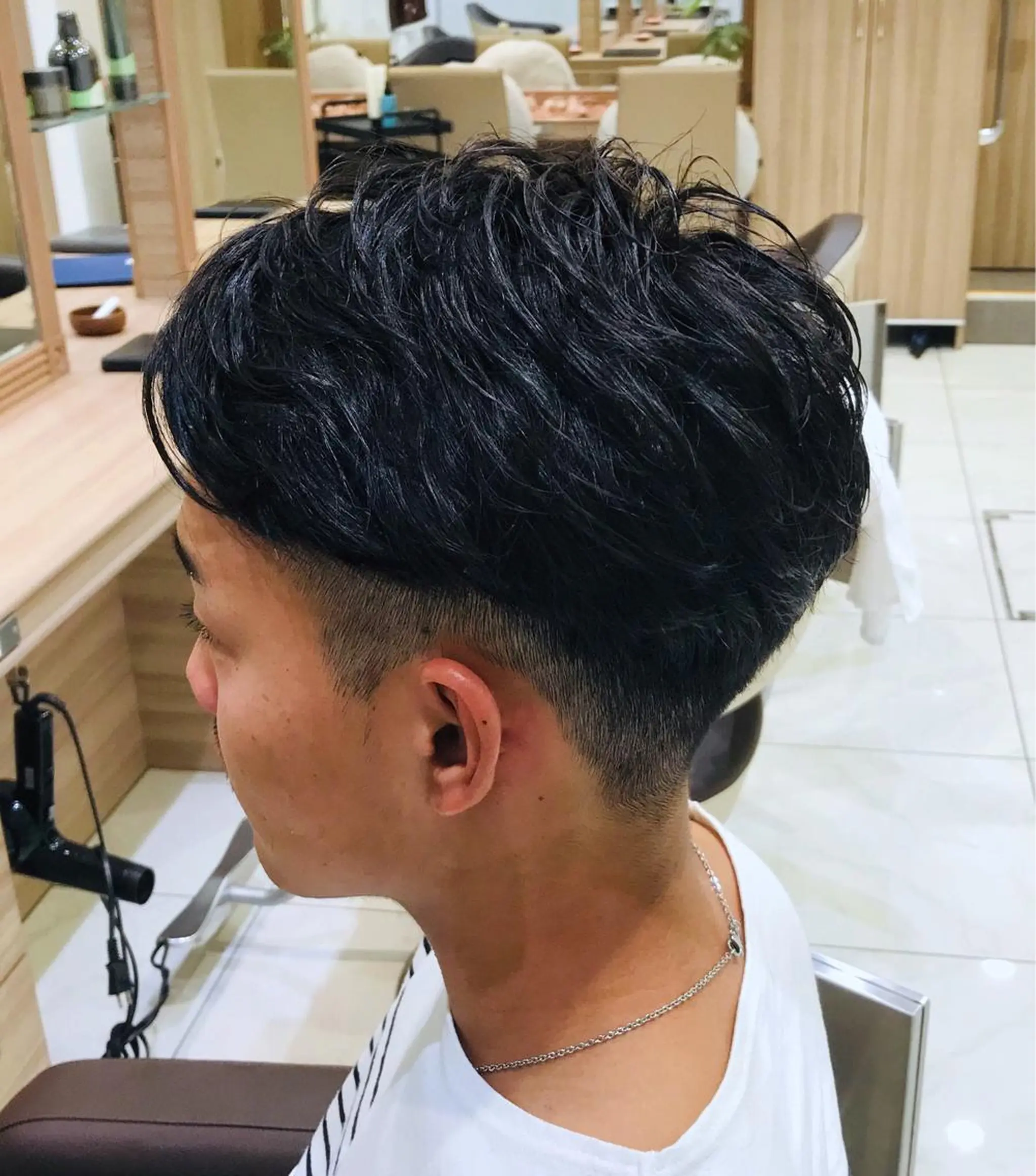 パーマ メンズ メンズパーマ 刈り上げ 🌟メンズカット🌟 内田祥太のヘアスタイル